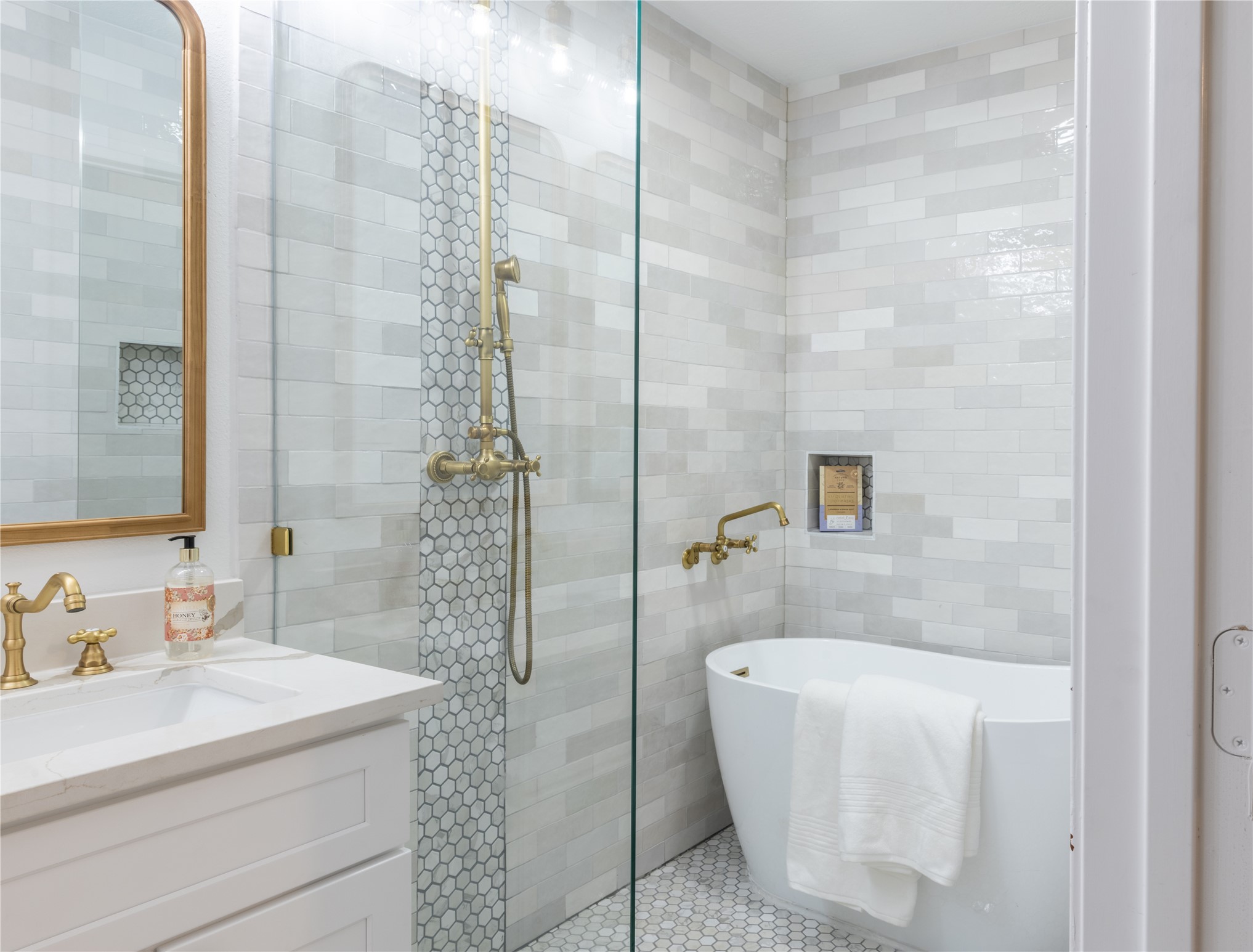 1003 Carlee Drive Property Photo 8