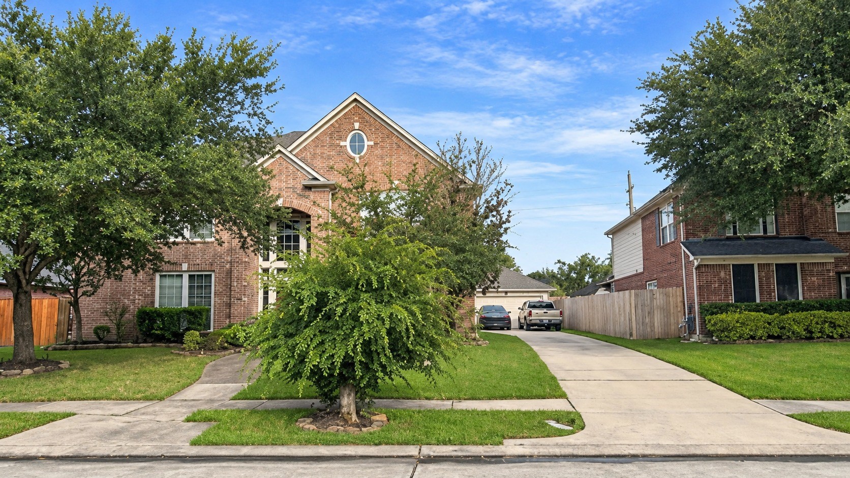 15827 Maple Shores Drive Property Photo 2
