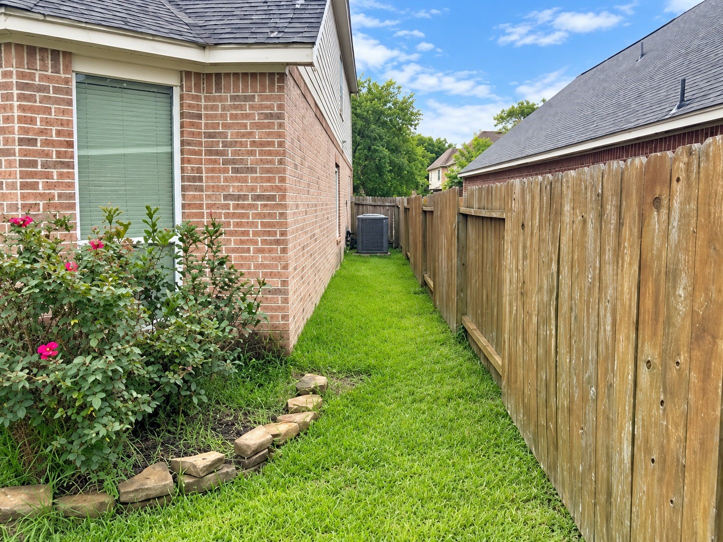 15827 Maple Shores Drive Property Photo 10