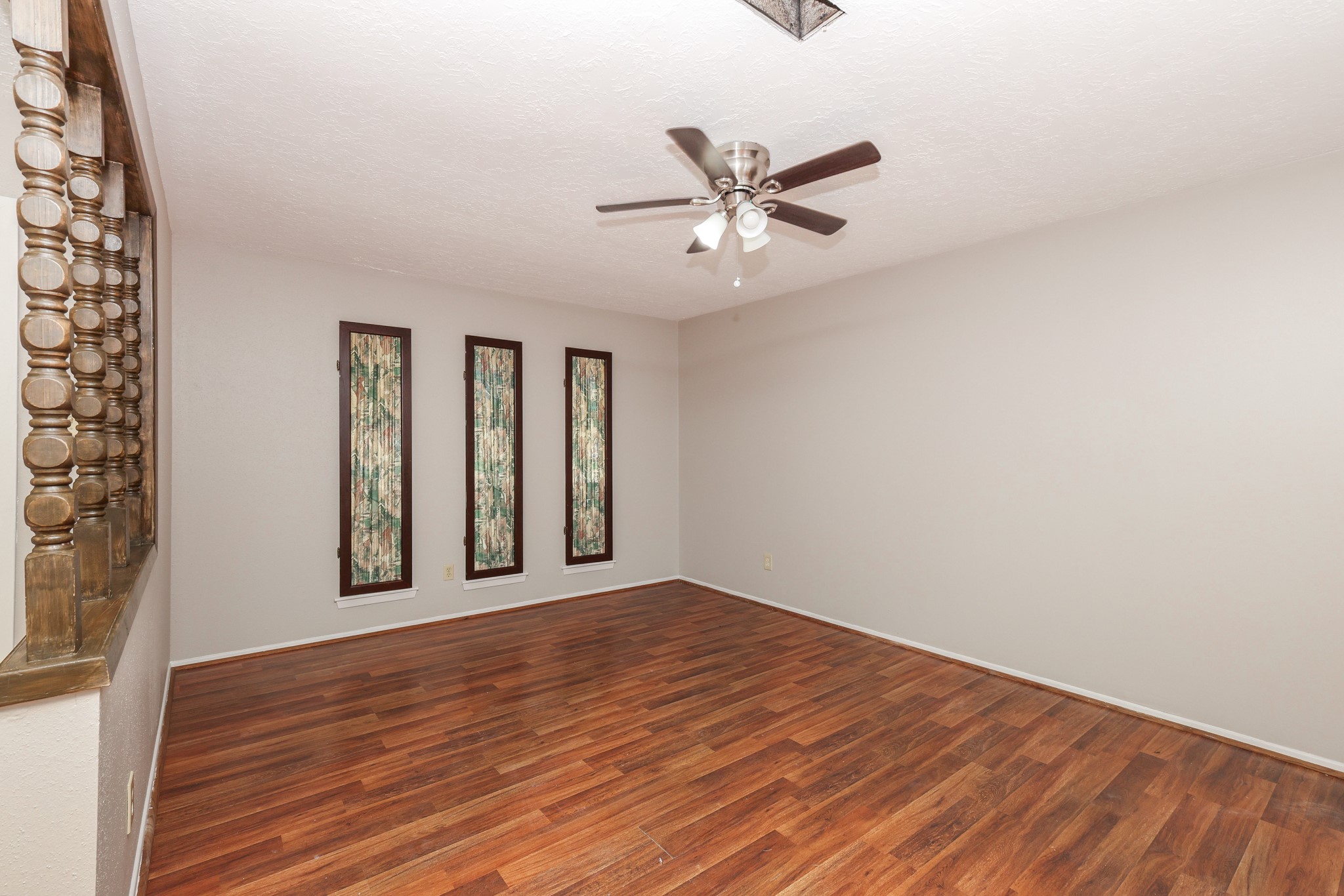 11938 Paramount Lane Property Photo 4