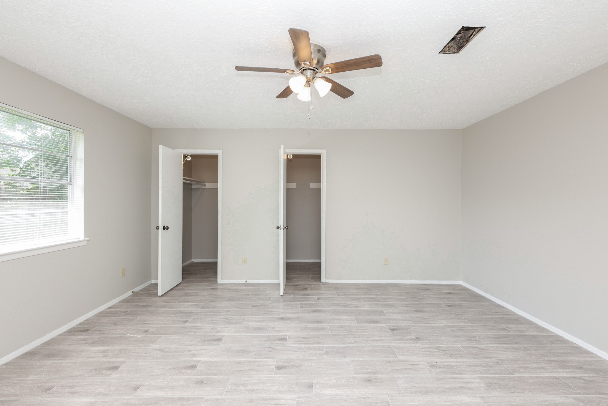 11938 Paramount Lane Property Photo 12