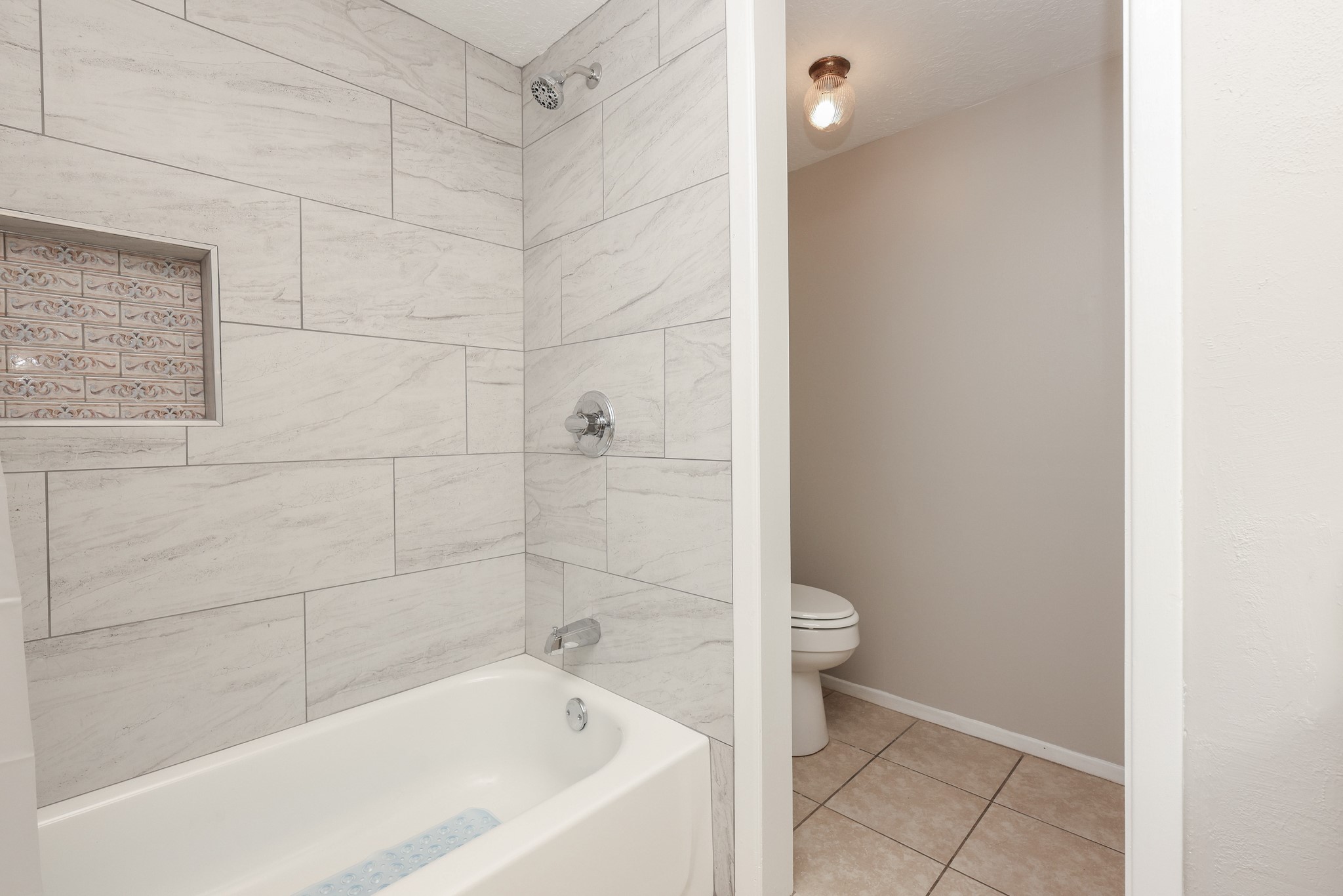 11938 Paramount Lane Property Photo 16