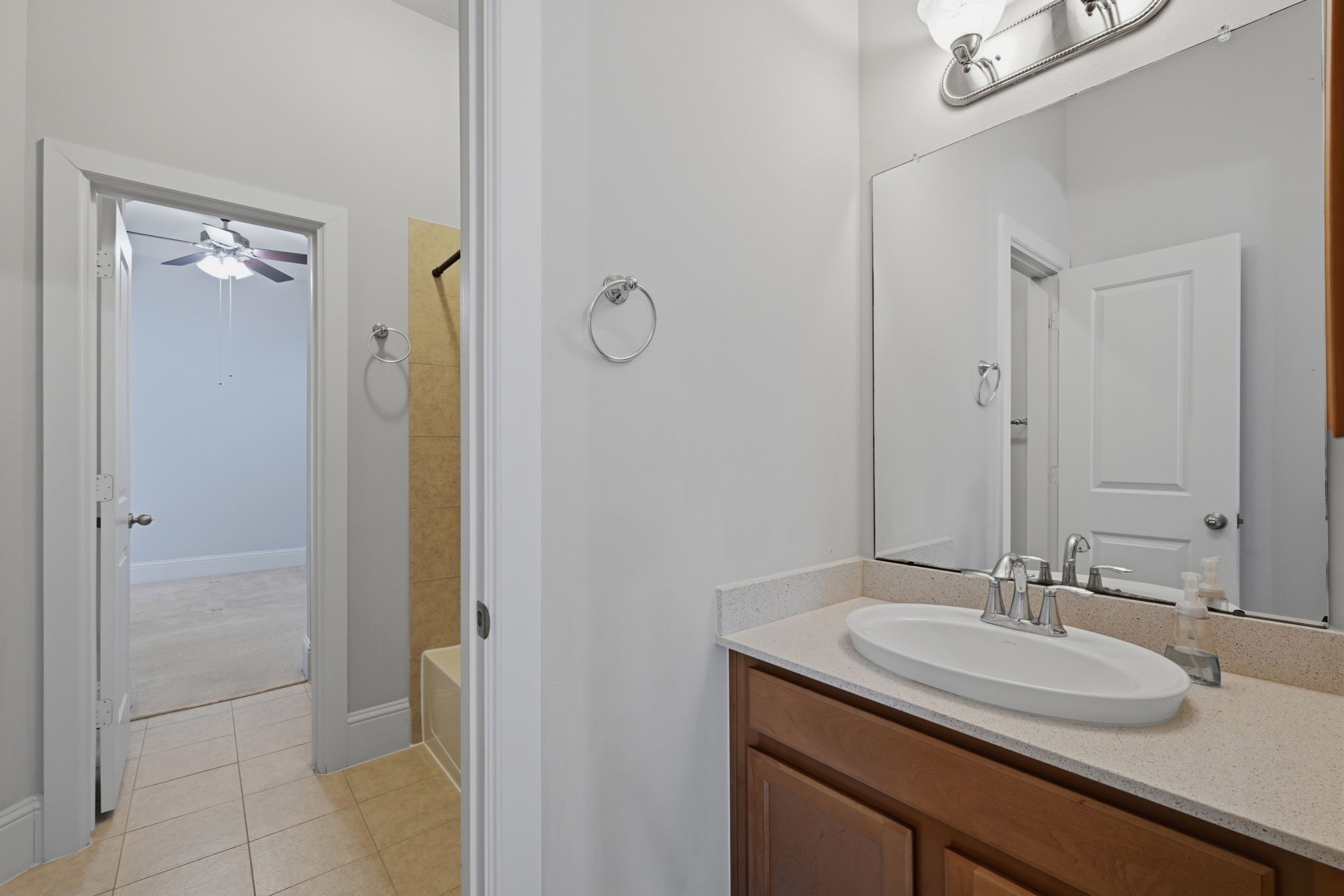 18714 Tupper Creek Court Property Photo 25