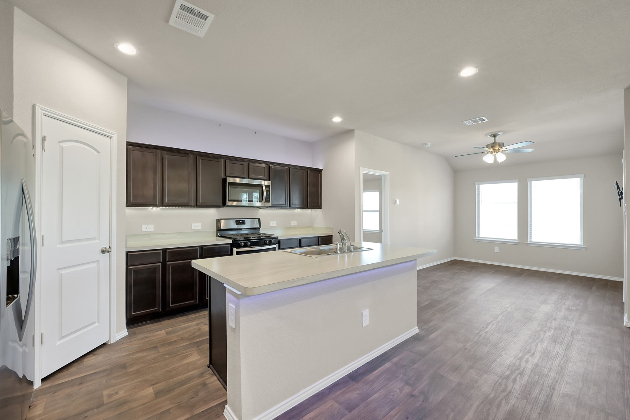 21331 Pine Mill Drive Property Photo 4