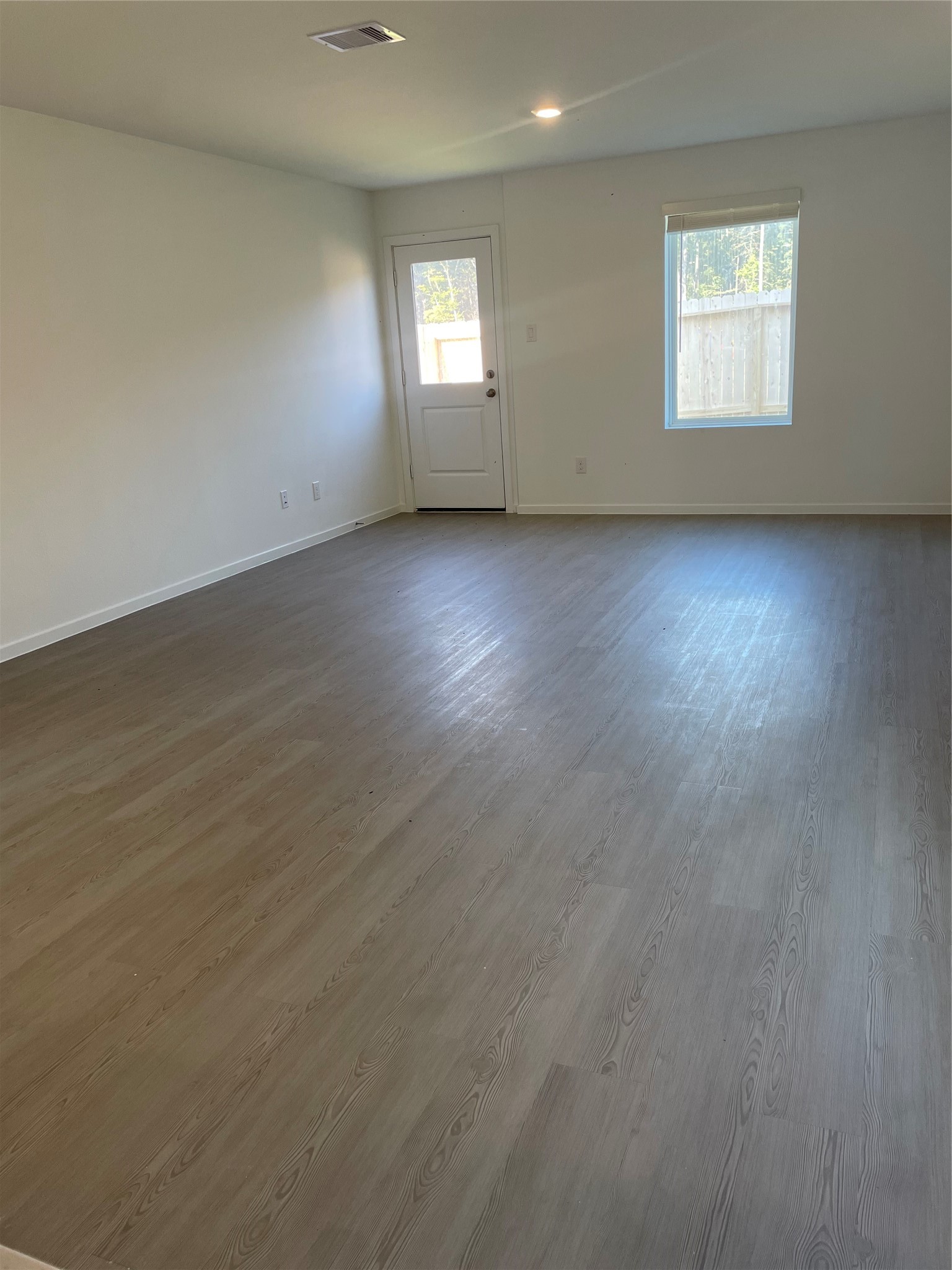 3654 Duplet Avenue Property Photo 5