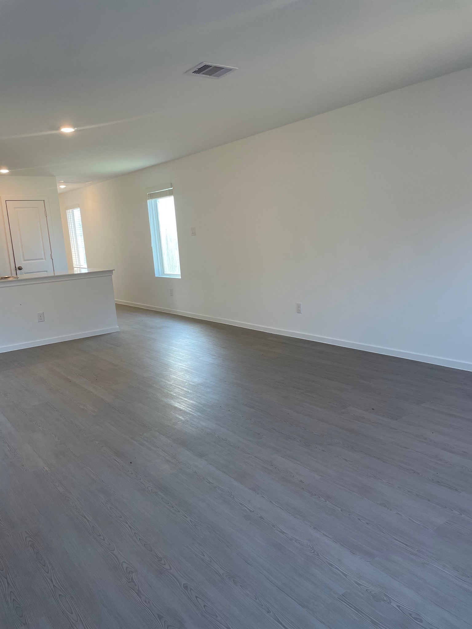 3654 Duplet Avenue Property Photo 6