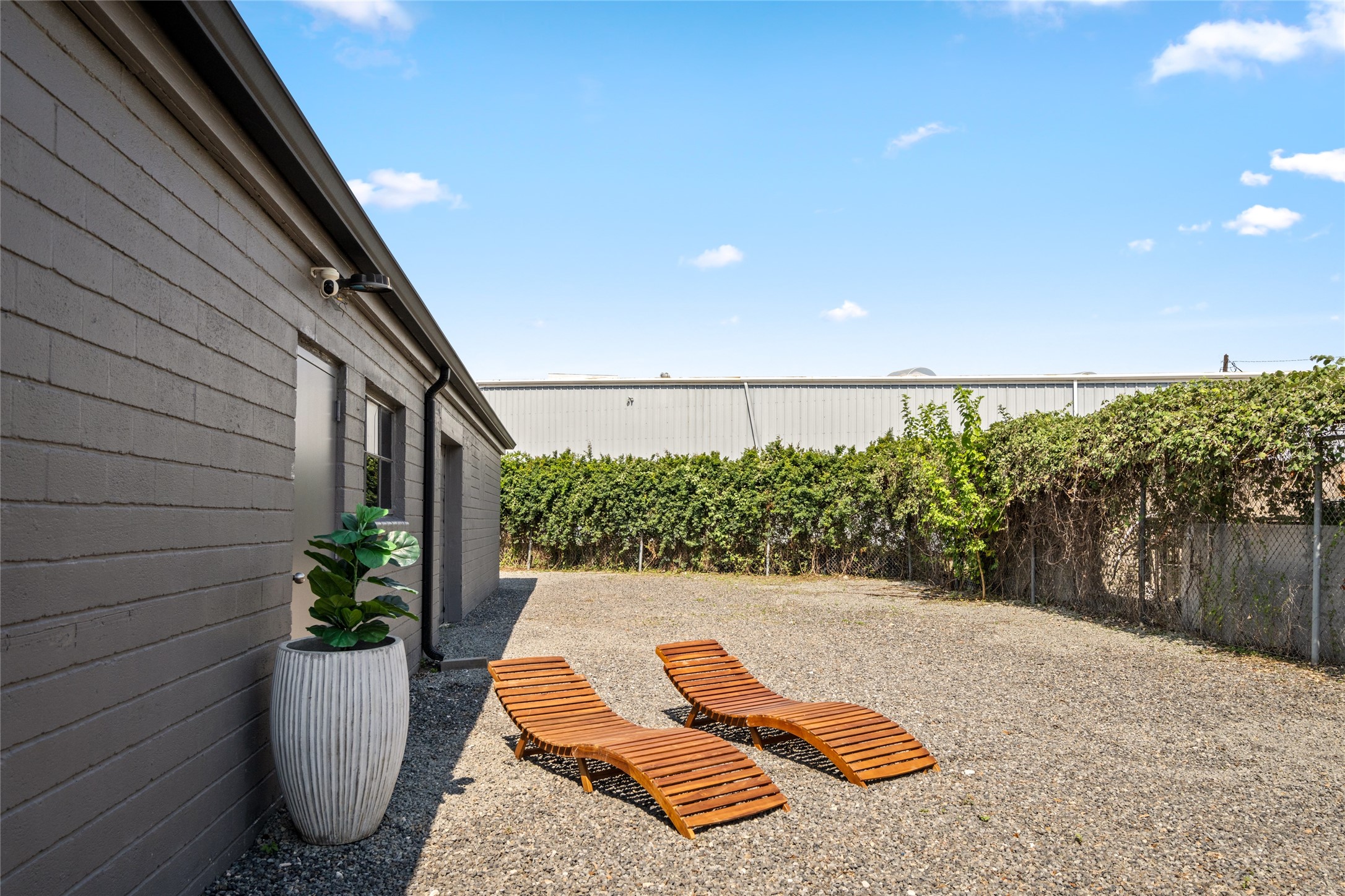 5975 Armour Drive Property Photo 3