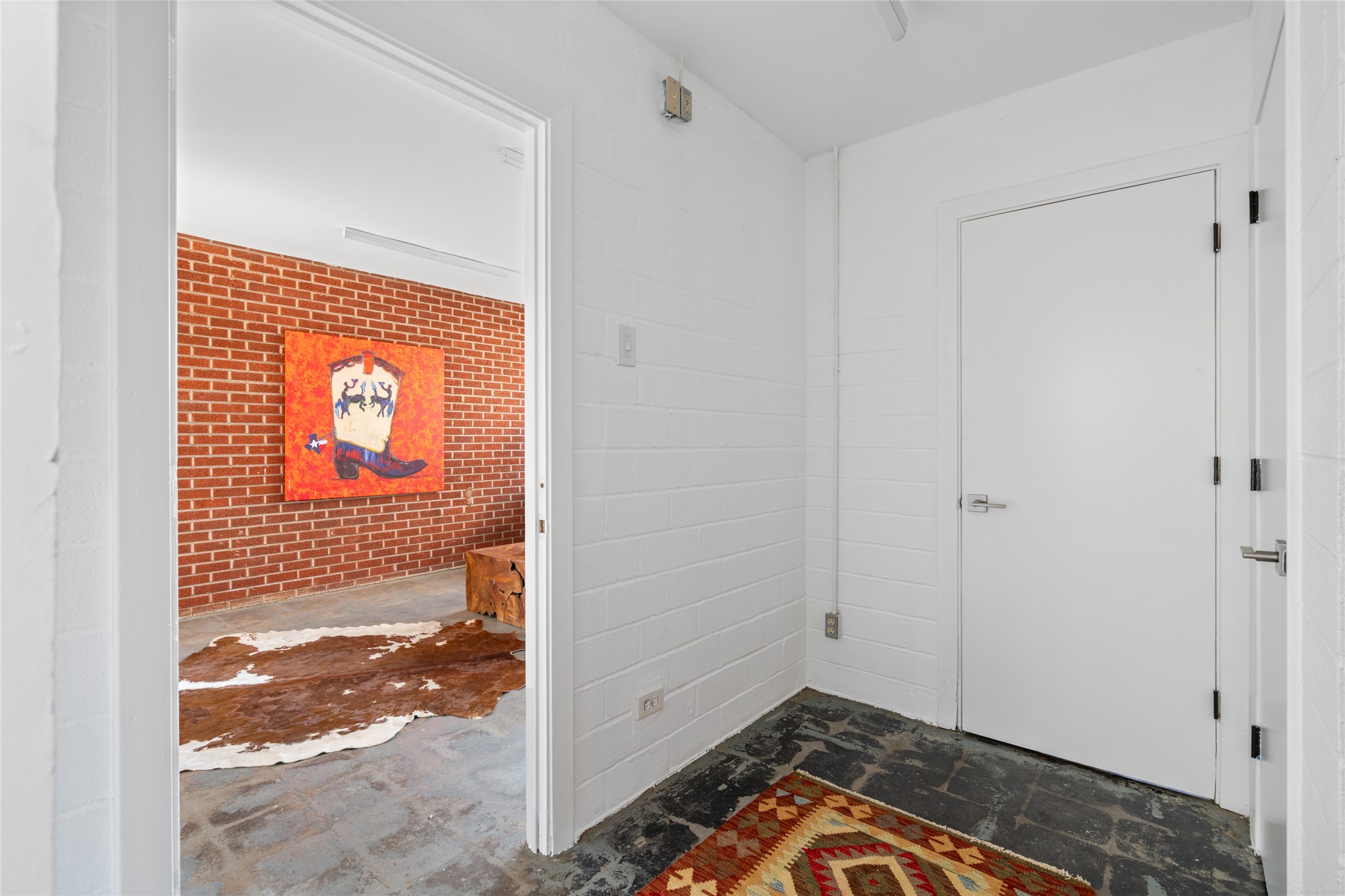 5975 Armour Drive Property Photo 9