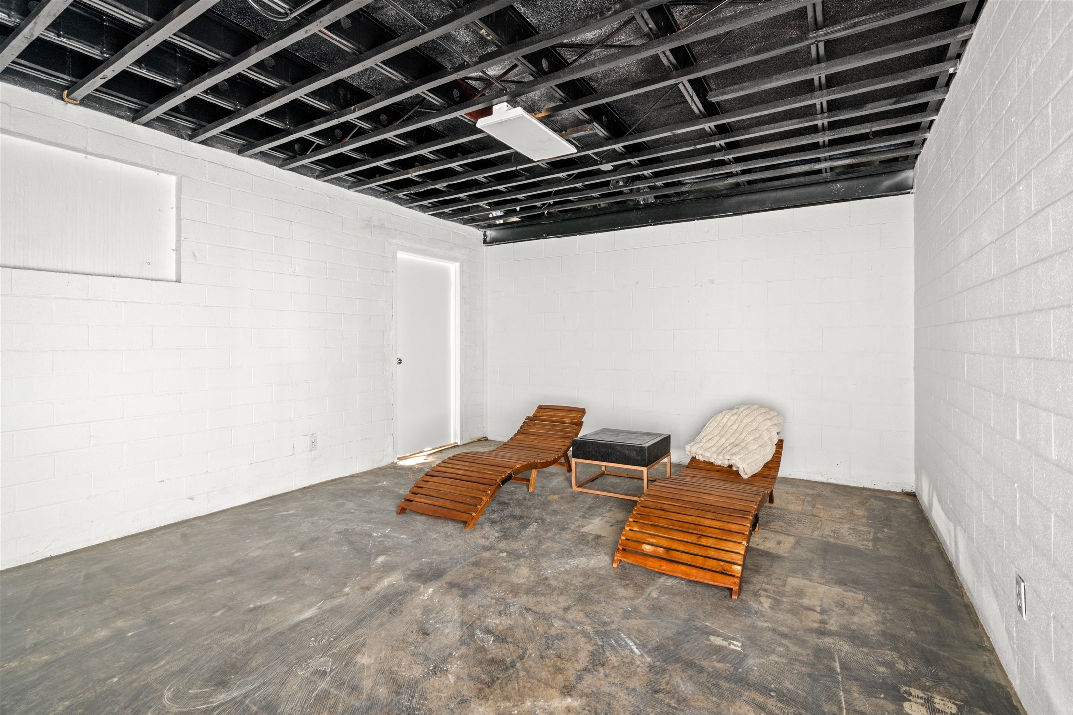 5975 Armour Drive Property Photo 29