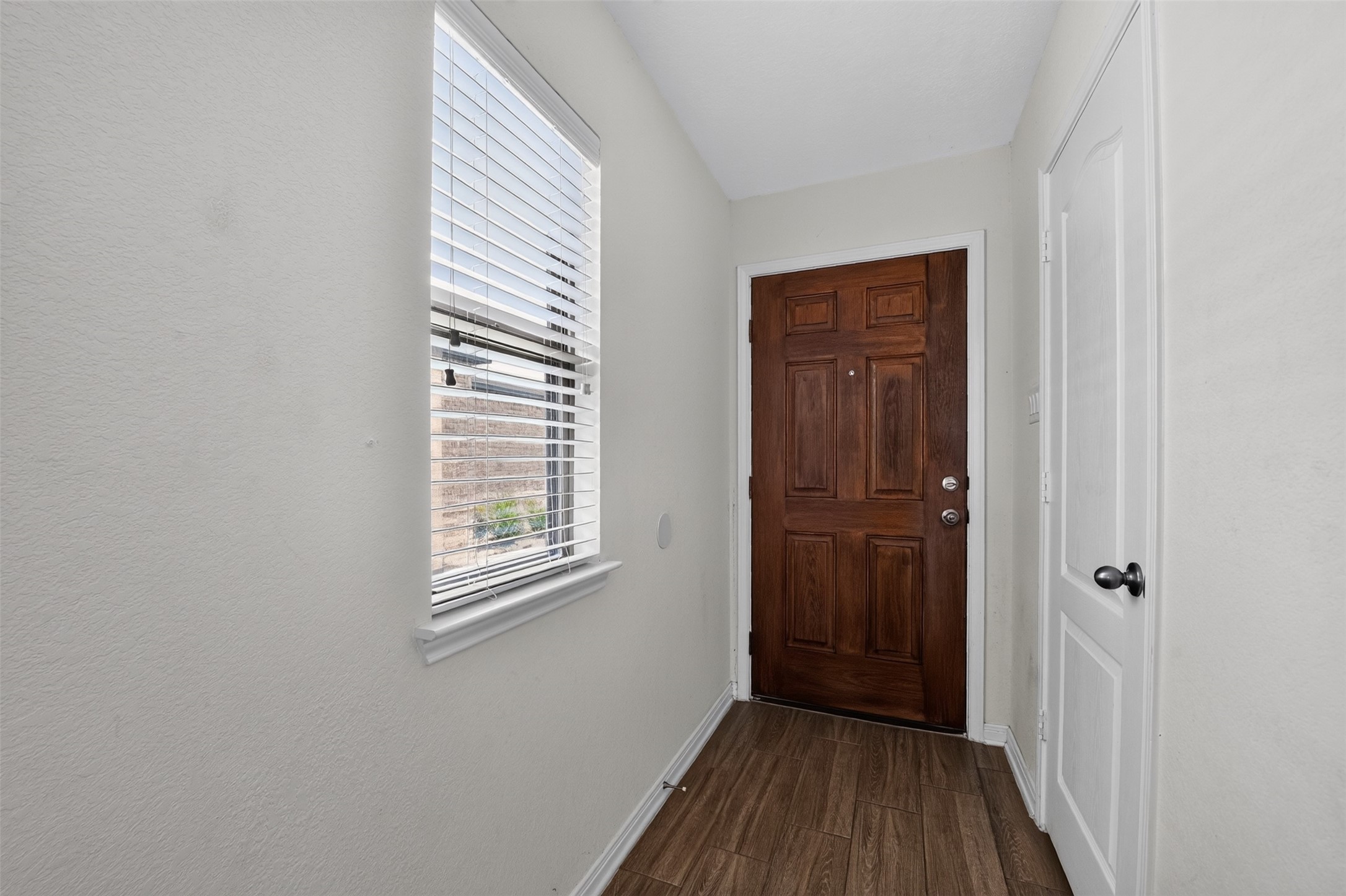 6014 Wakanda Lane Property Photo 7