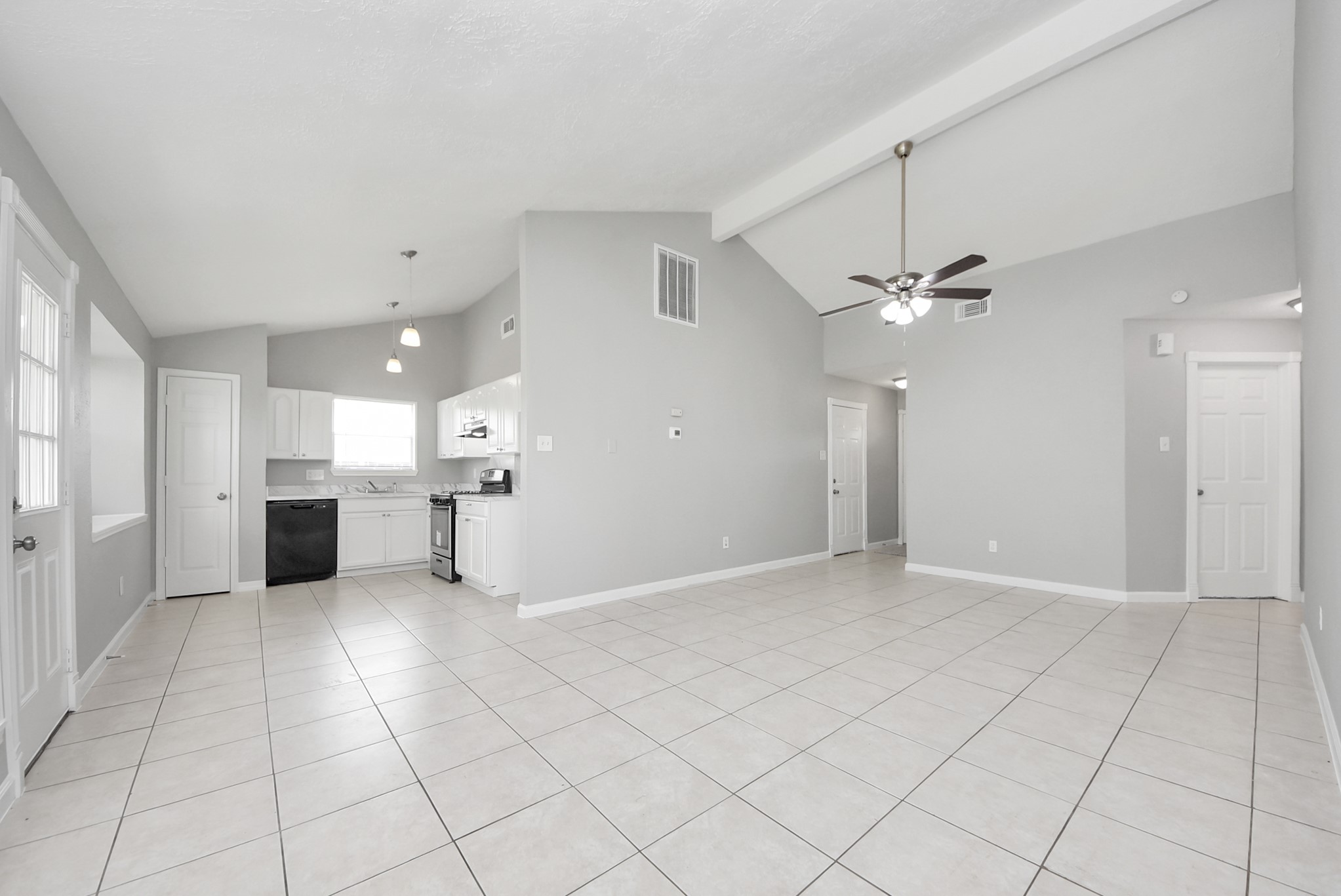 10603 Thorncliff Drive Property Photo 7