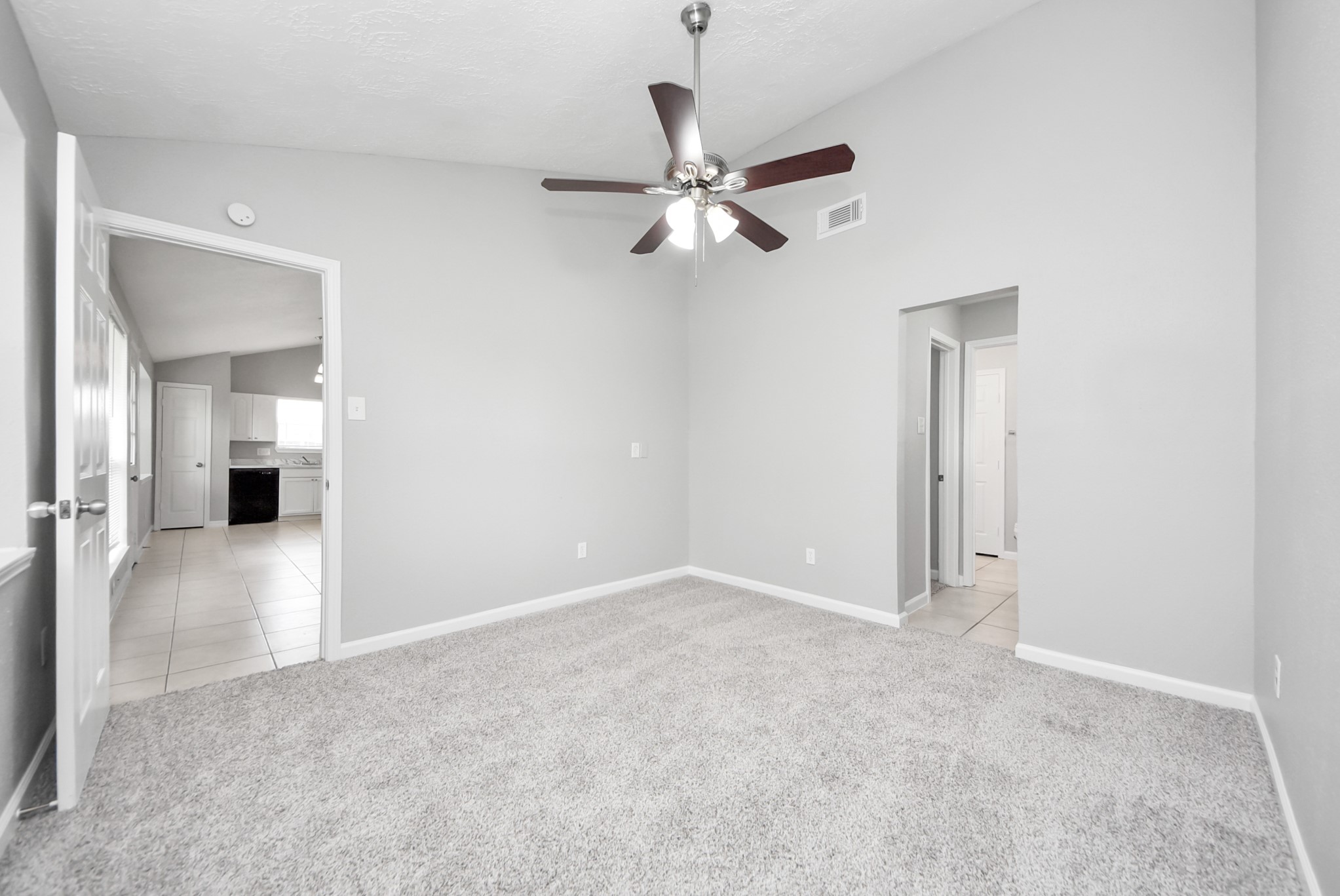 10603 Thorncliff Drive Property Photo 14