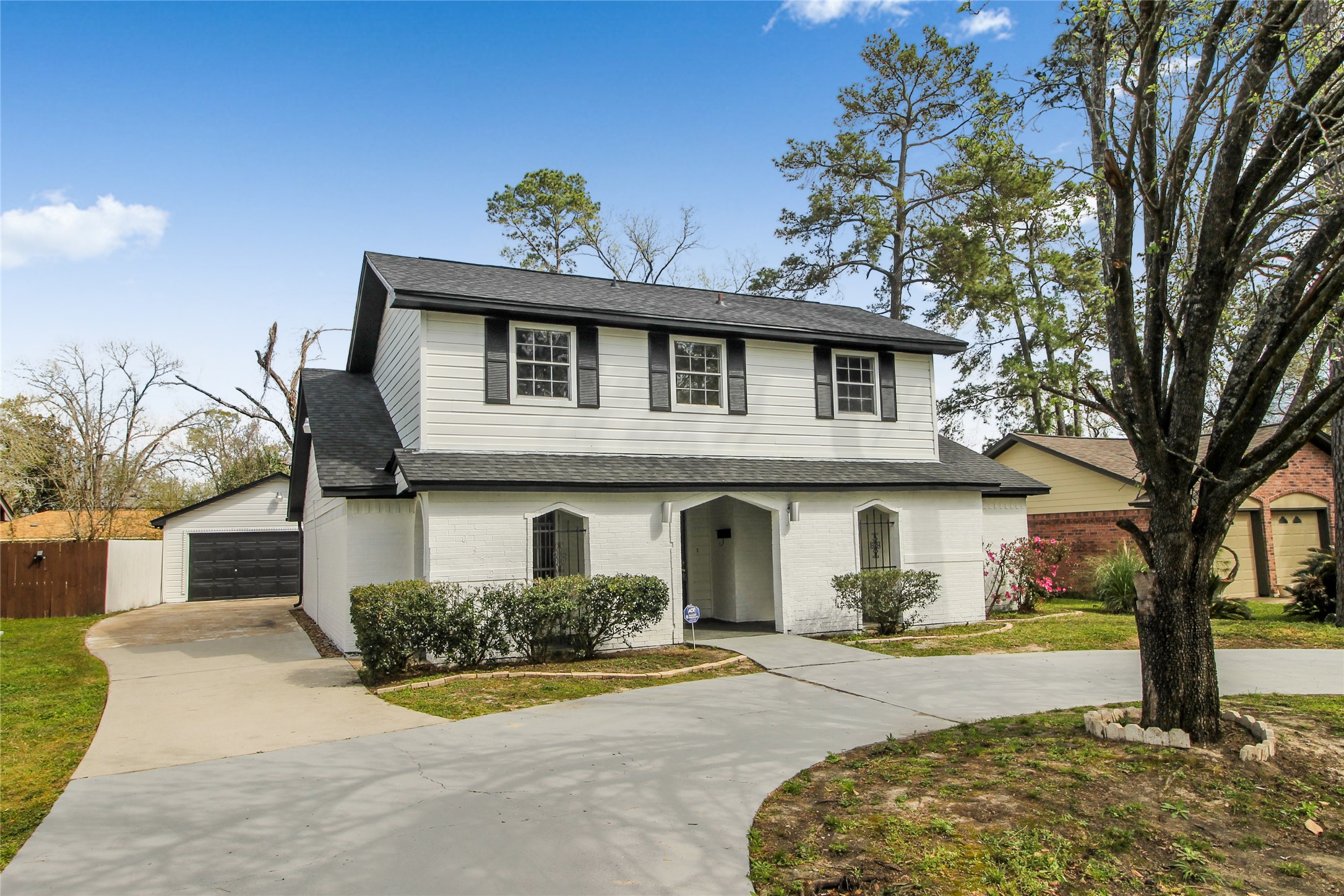 10322 Nold Drive Property Photo 1