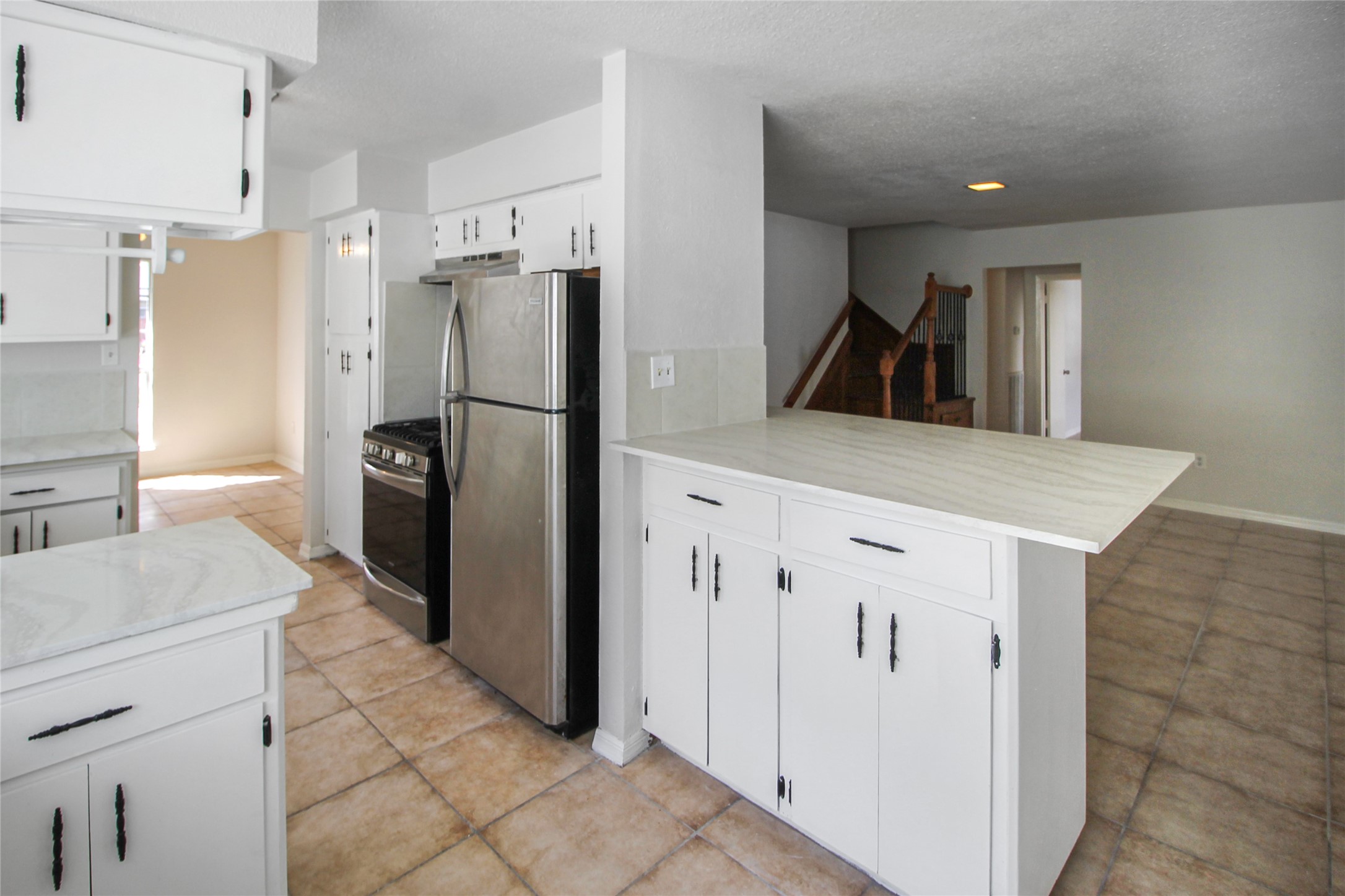 10322 Nold Drive Property Photo 5