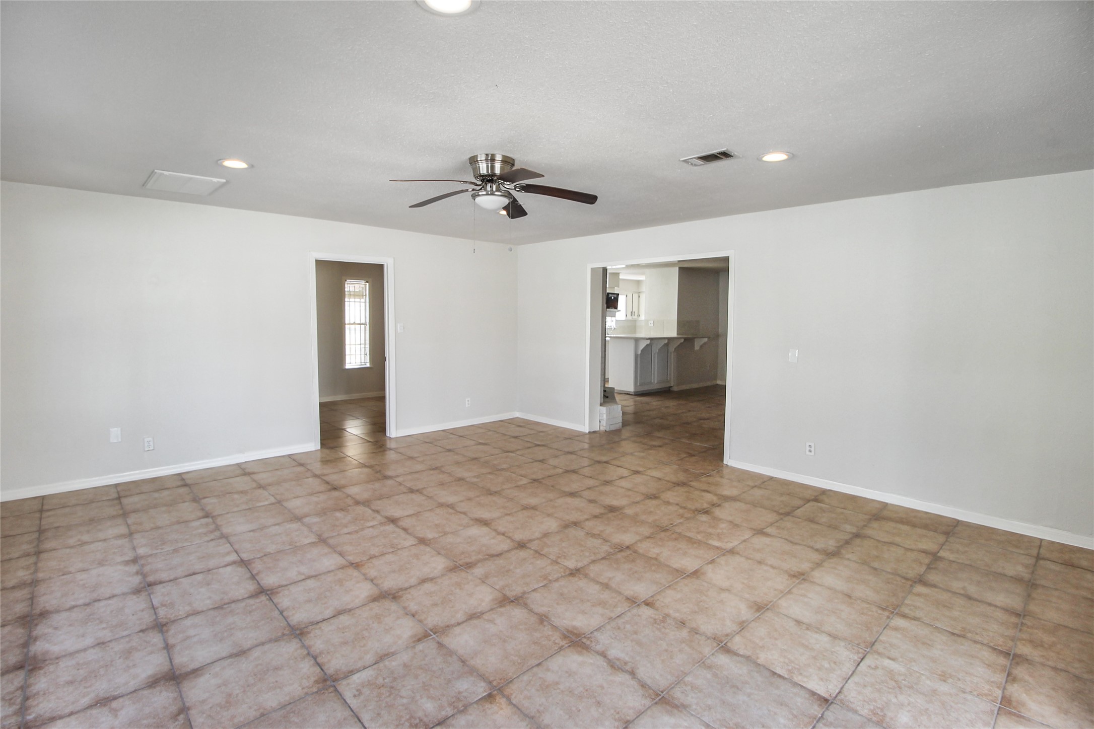10322 Nold Drive Property Photo 10