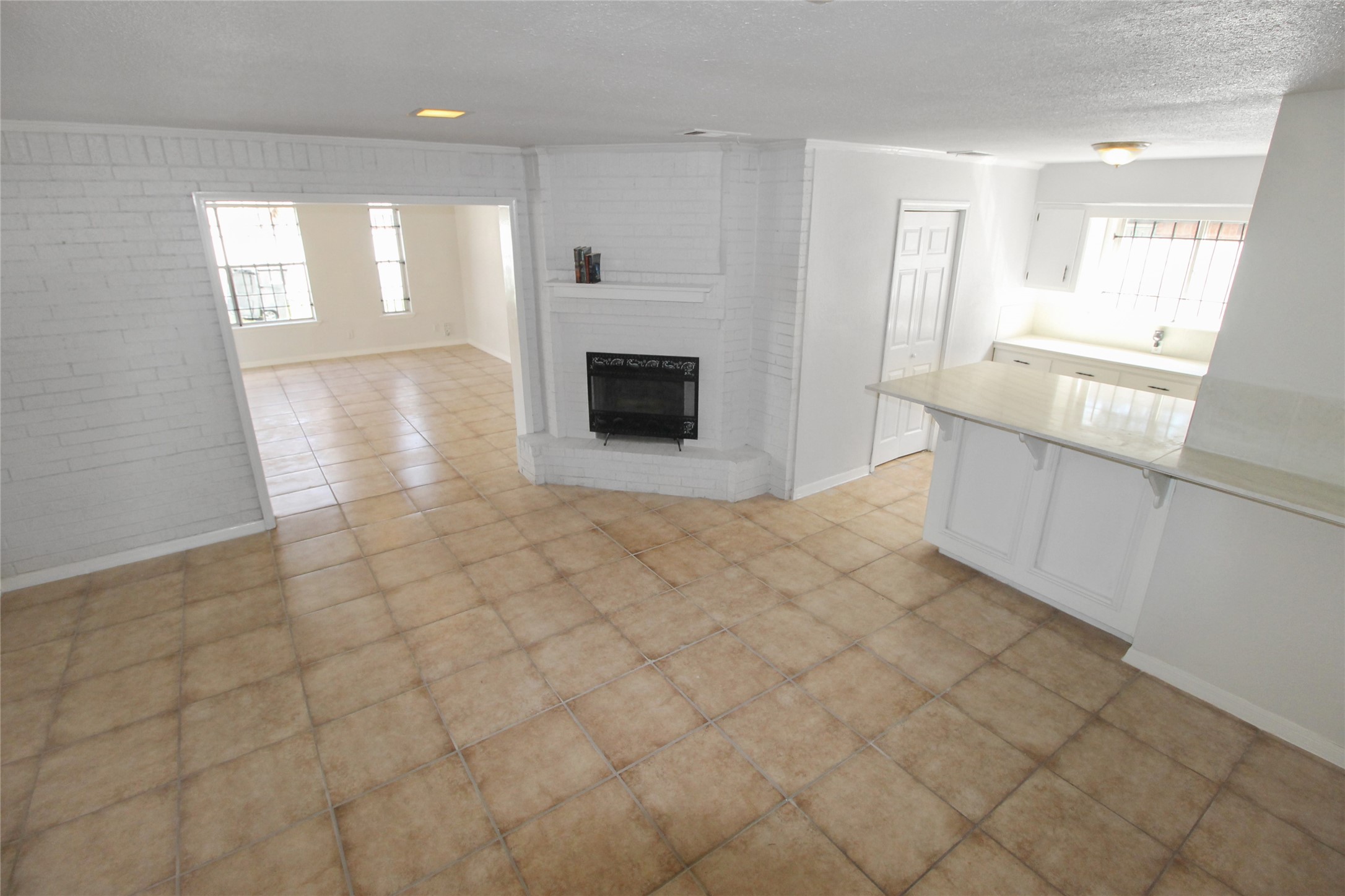 10322 Nold Drive Property Photo 15