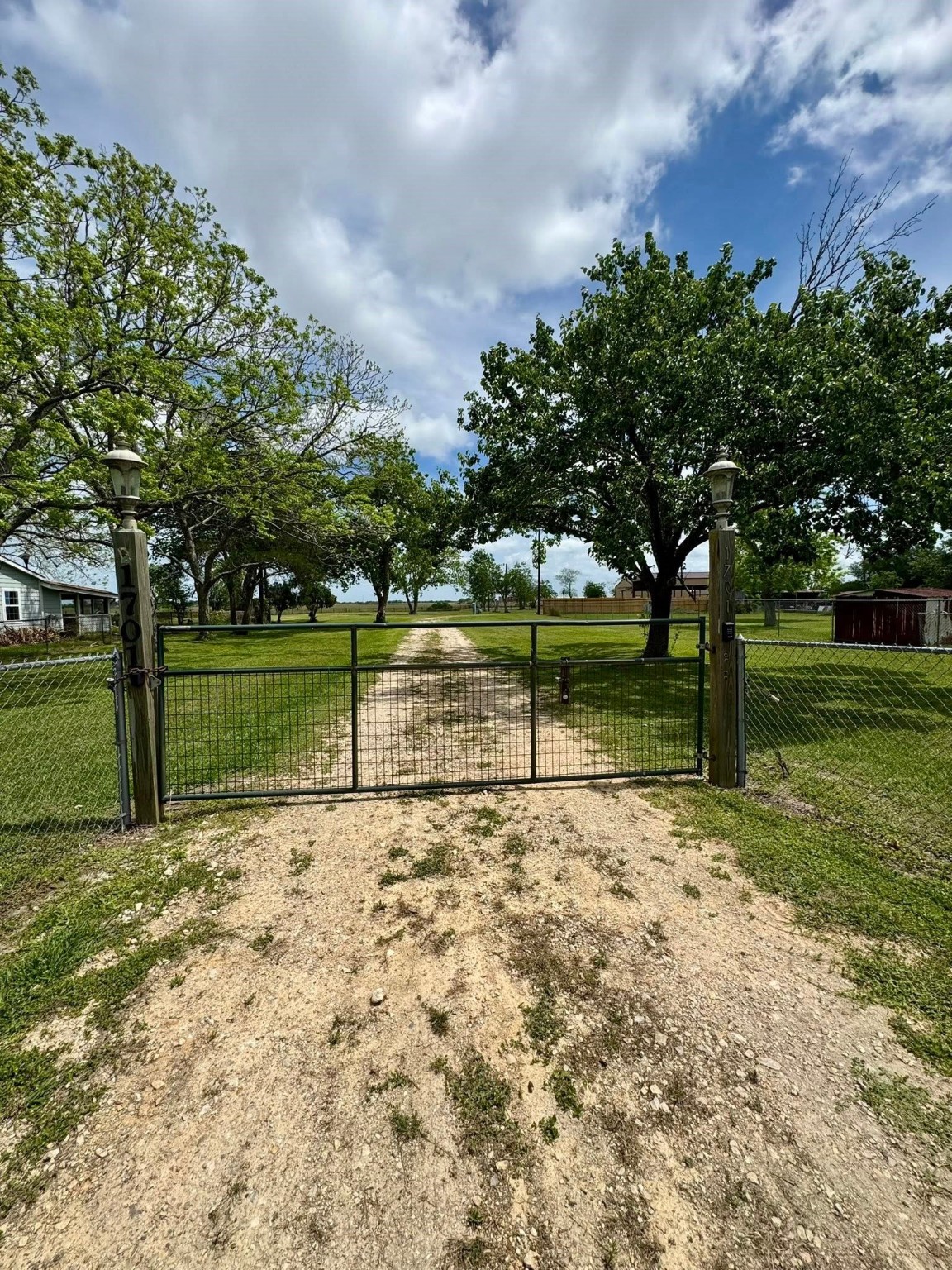 1701 Bayou Drive Property Photo