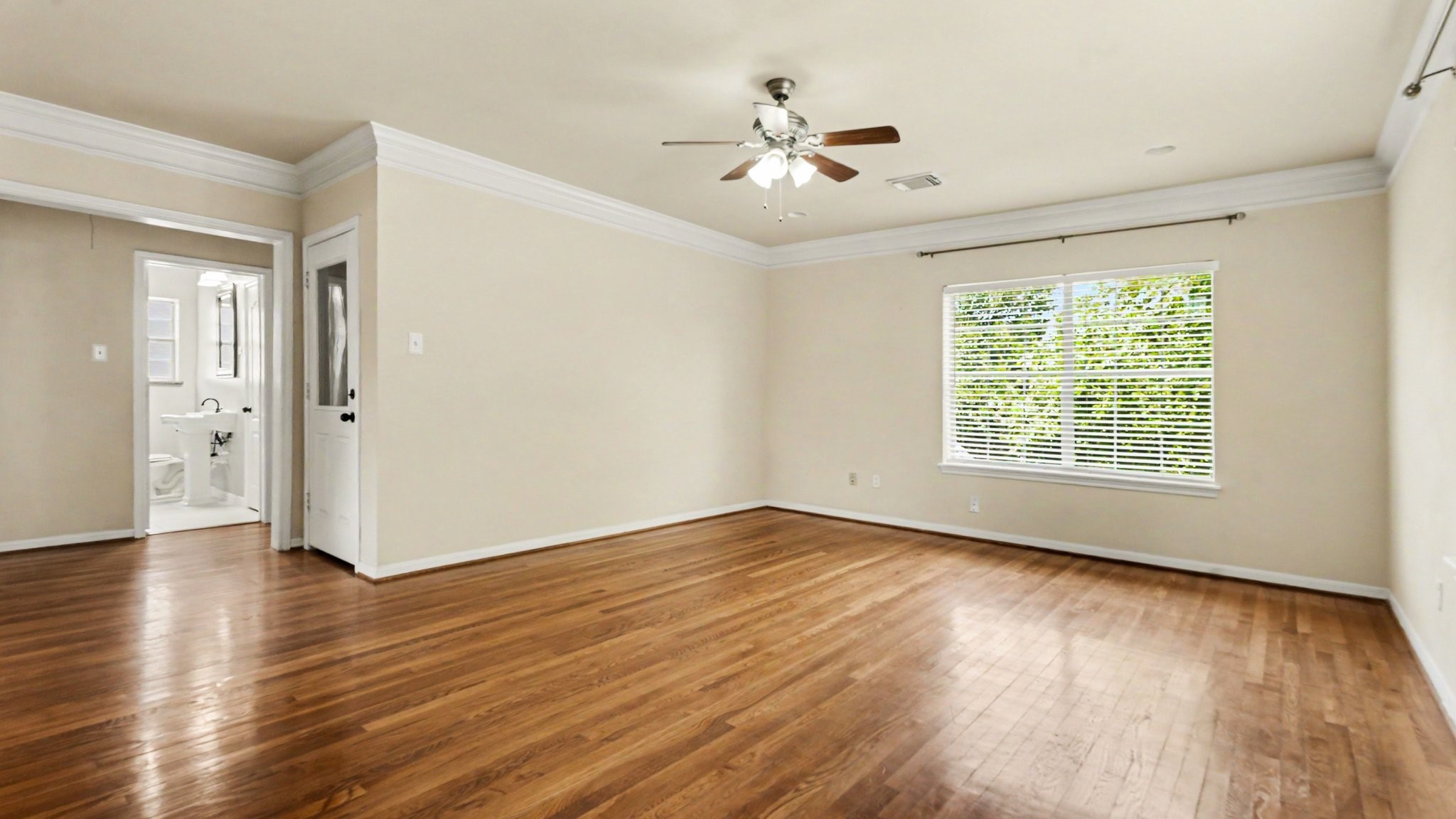 3005 Arbor Street Property Photo 7
