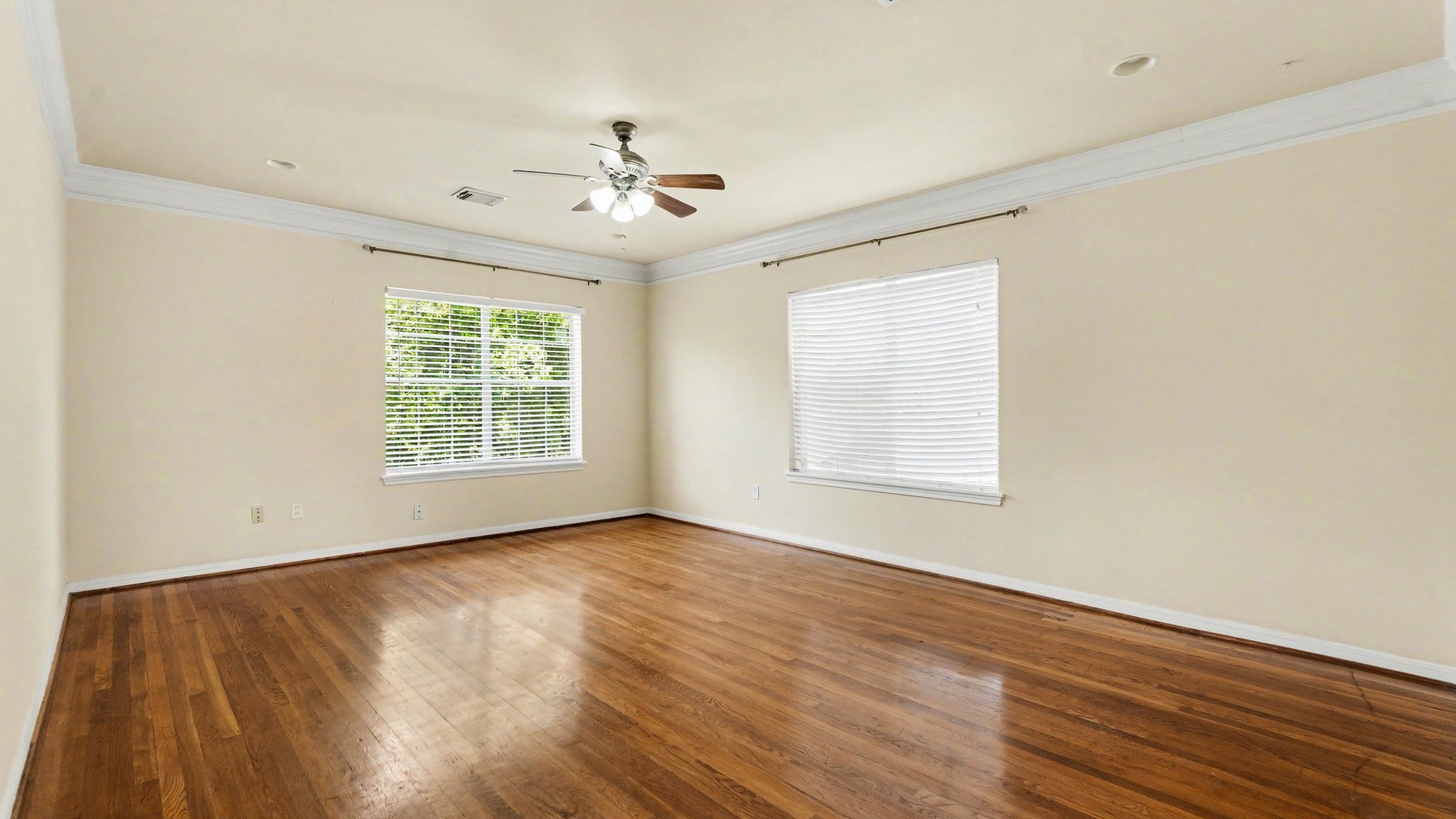 3005 Arbor Street Property Photo 8