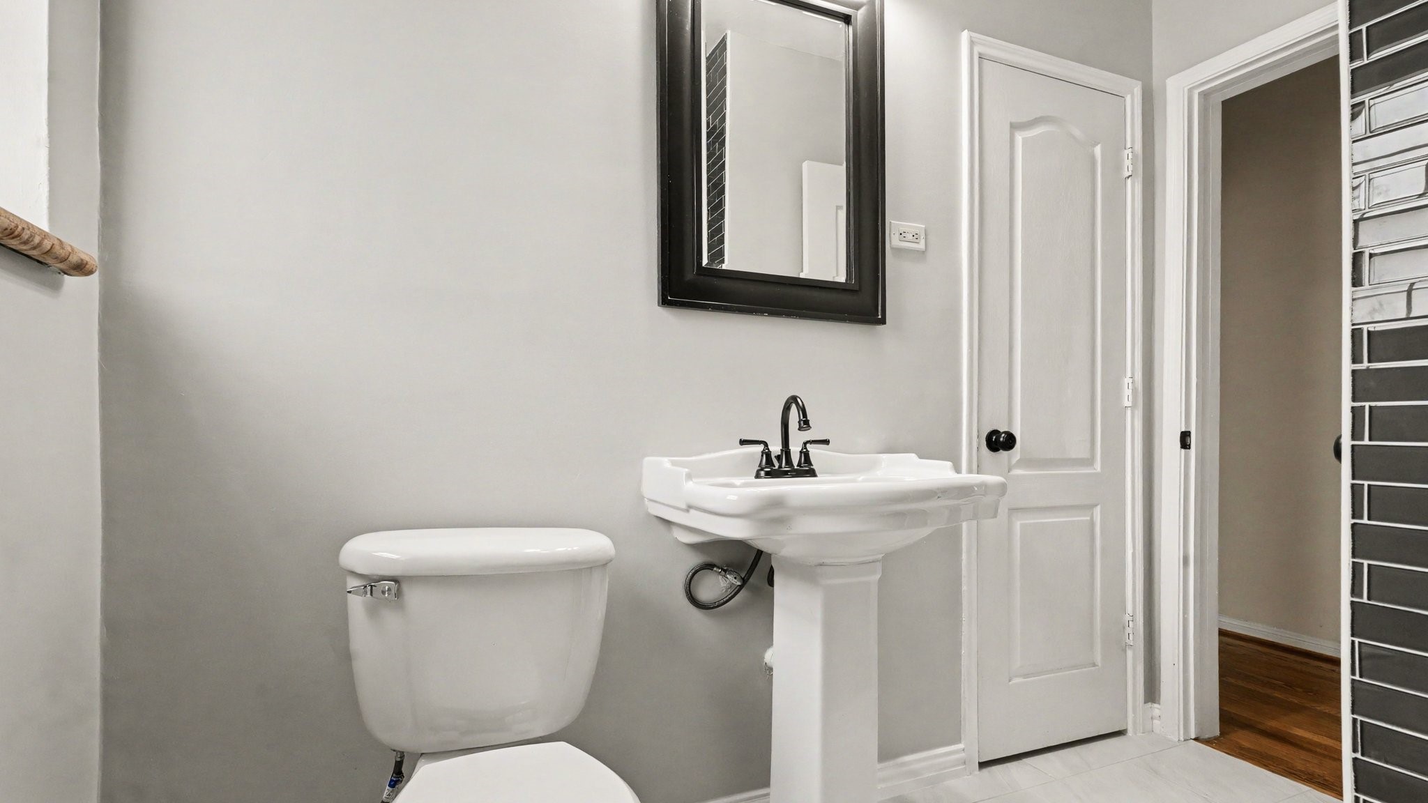 3005 Arbor Street Property Photo 9