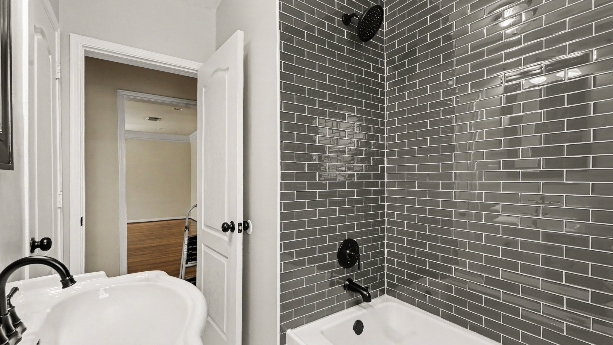 3005 Arbor Street Property Photo 11