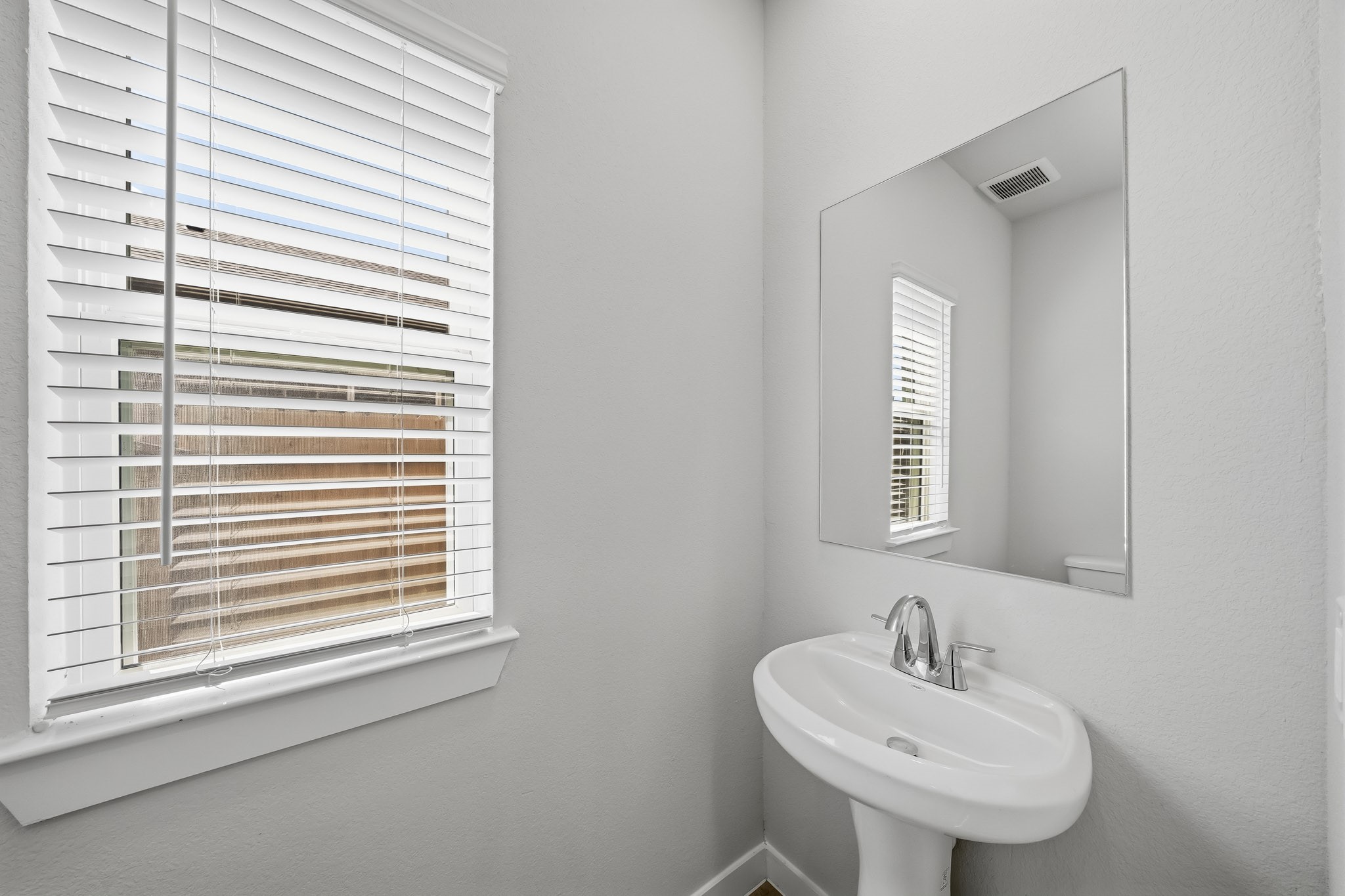 308 Amy Street Property Photo 3