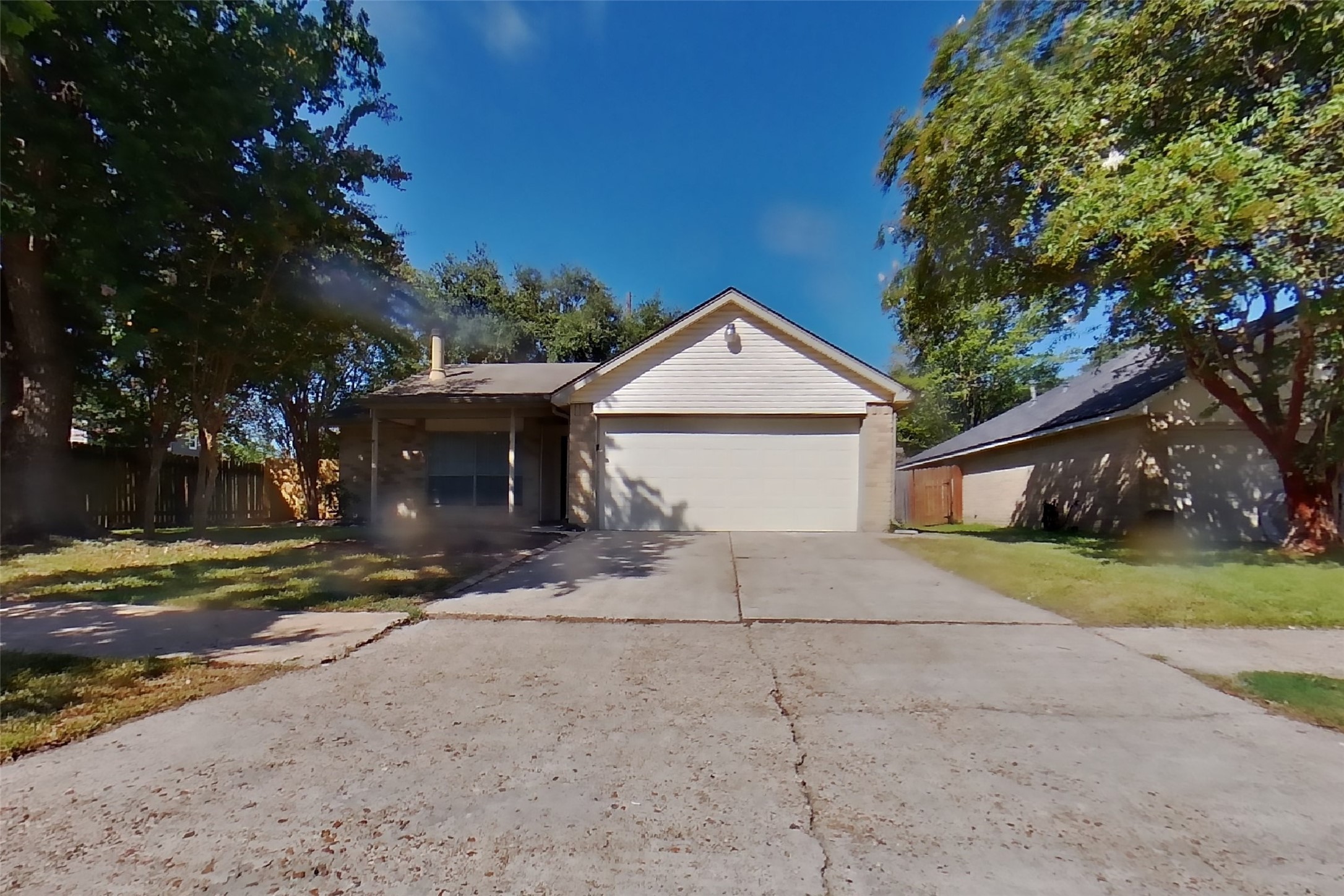 19311 Amistad Drive Property Photo 1