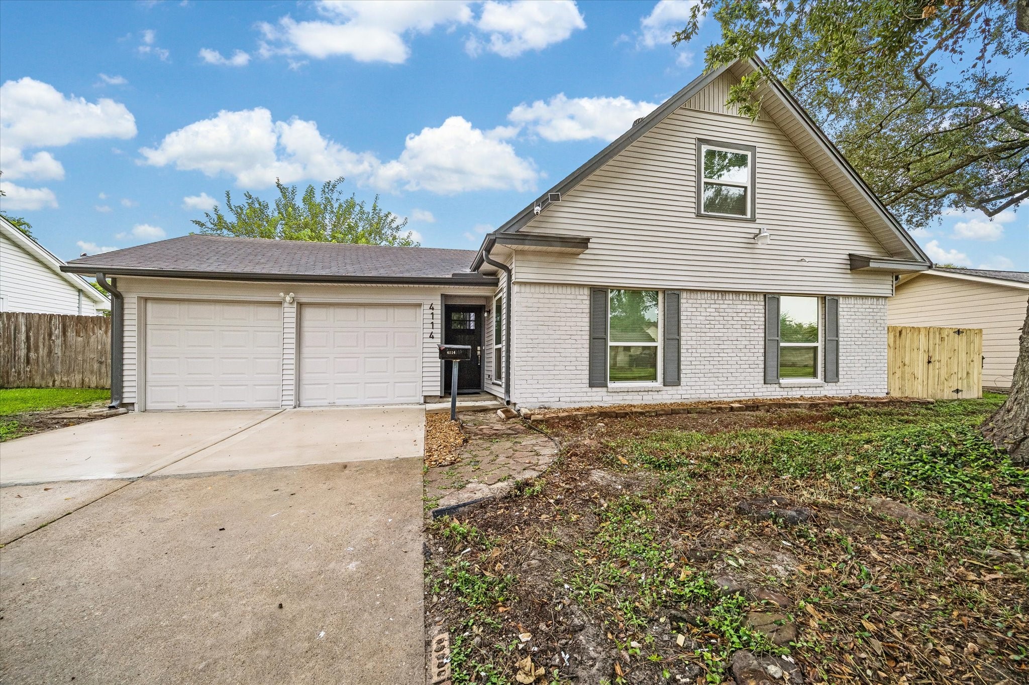 4114 Hill Oak Drive Property Photo 1
