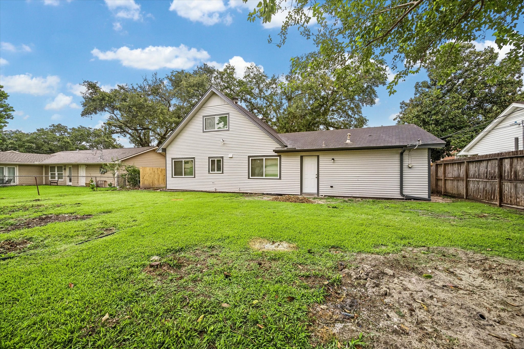 4114 Hill Oak Drive Property Photo 6