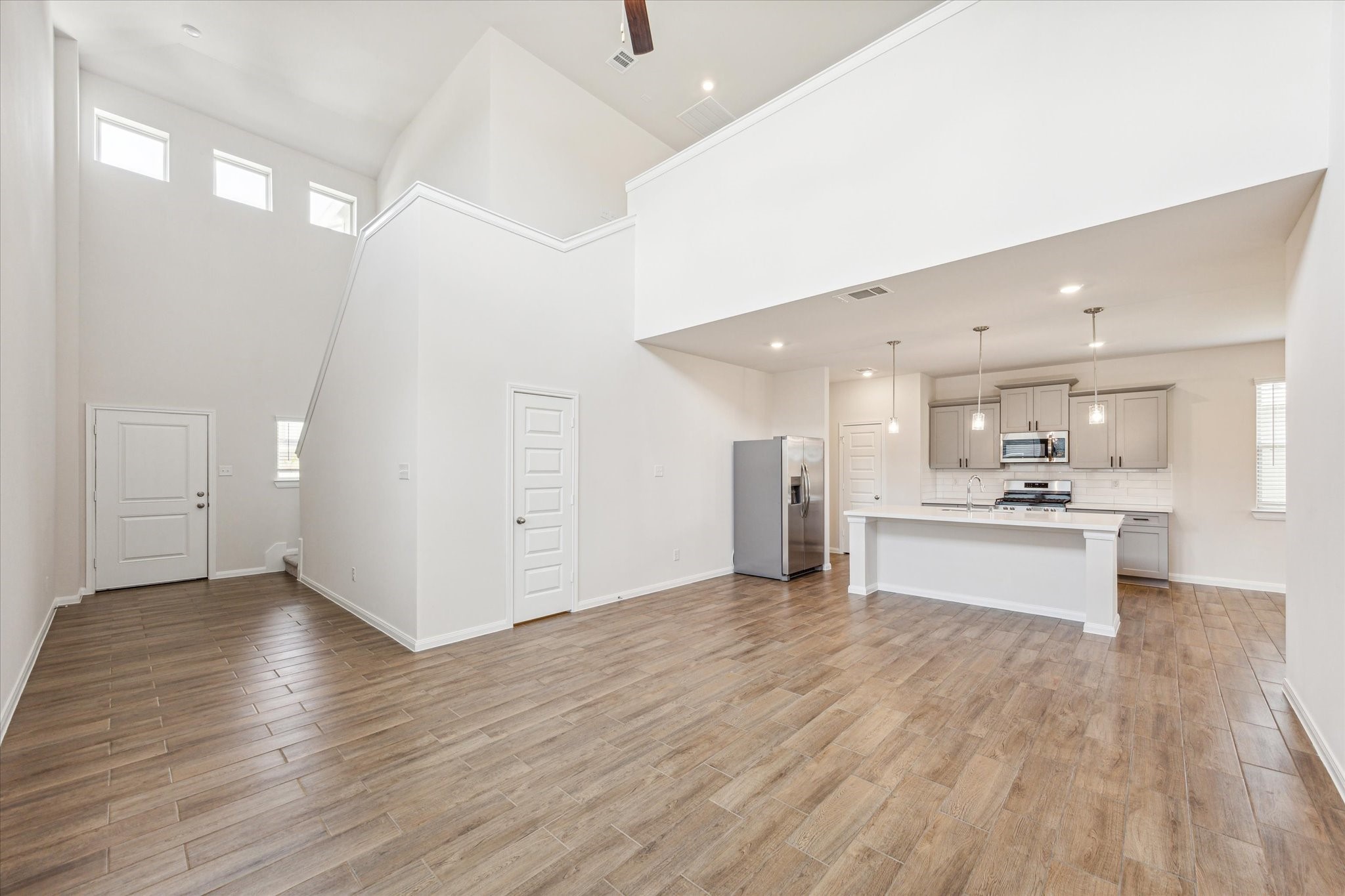 21610 Cypress Maple Drive Property Photo 2