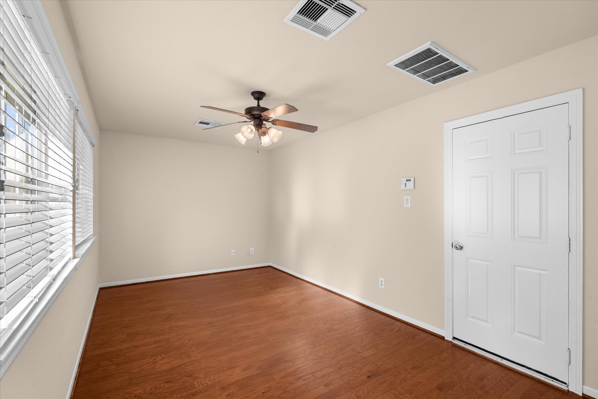 3318 Clearview Villa Way Property Photo 6