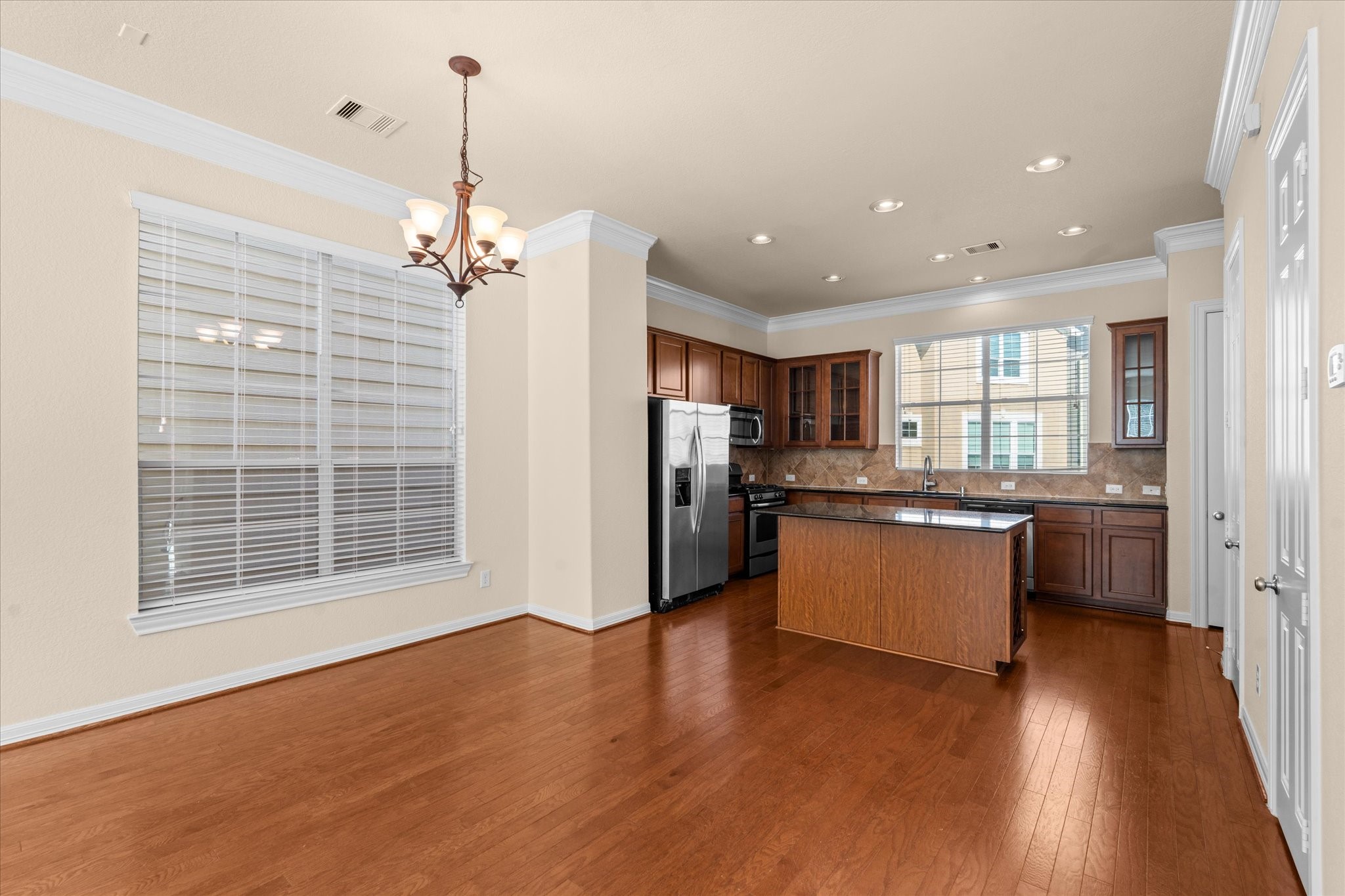 3318 Clearview Villa Way Property Photo 10