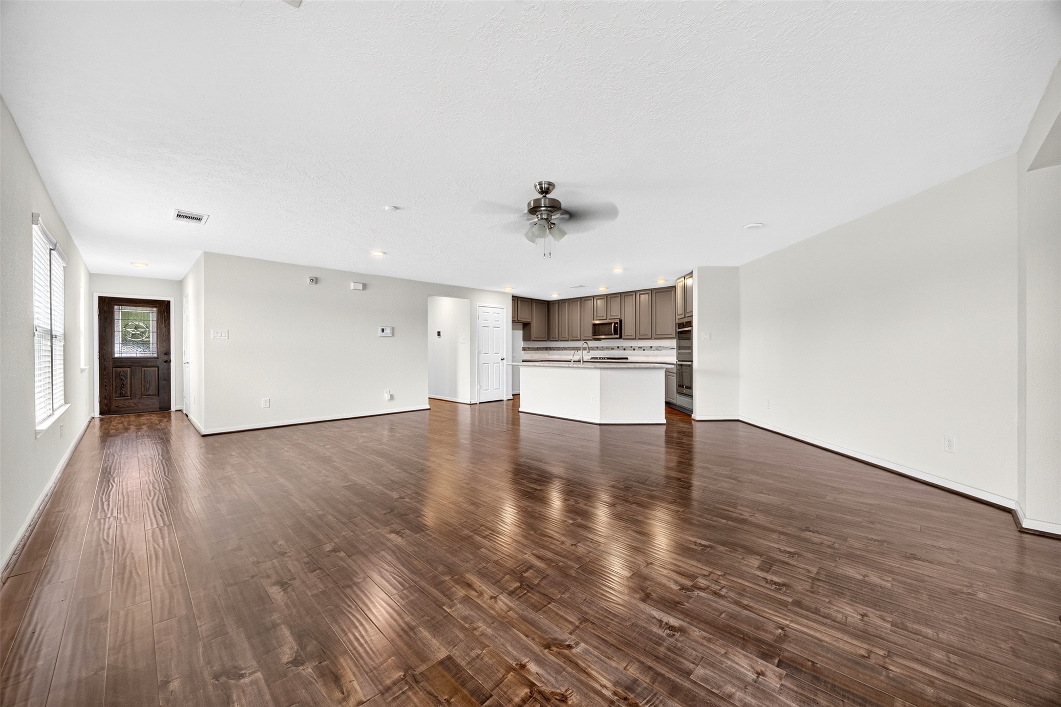 5202 Pine Forest Ridge Street Property Photo 12