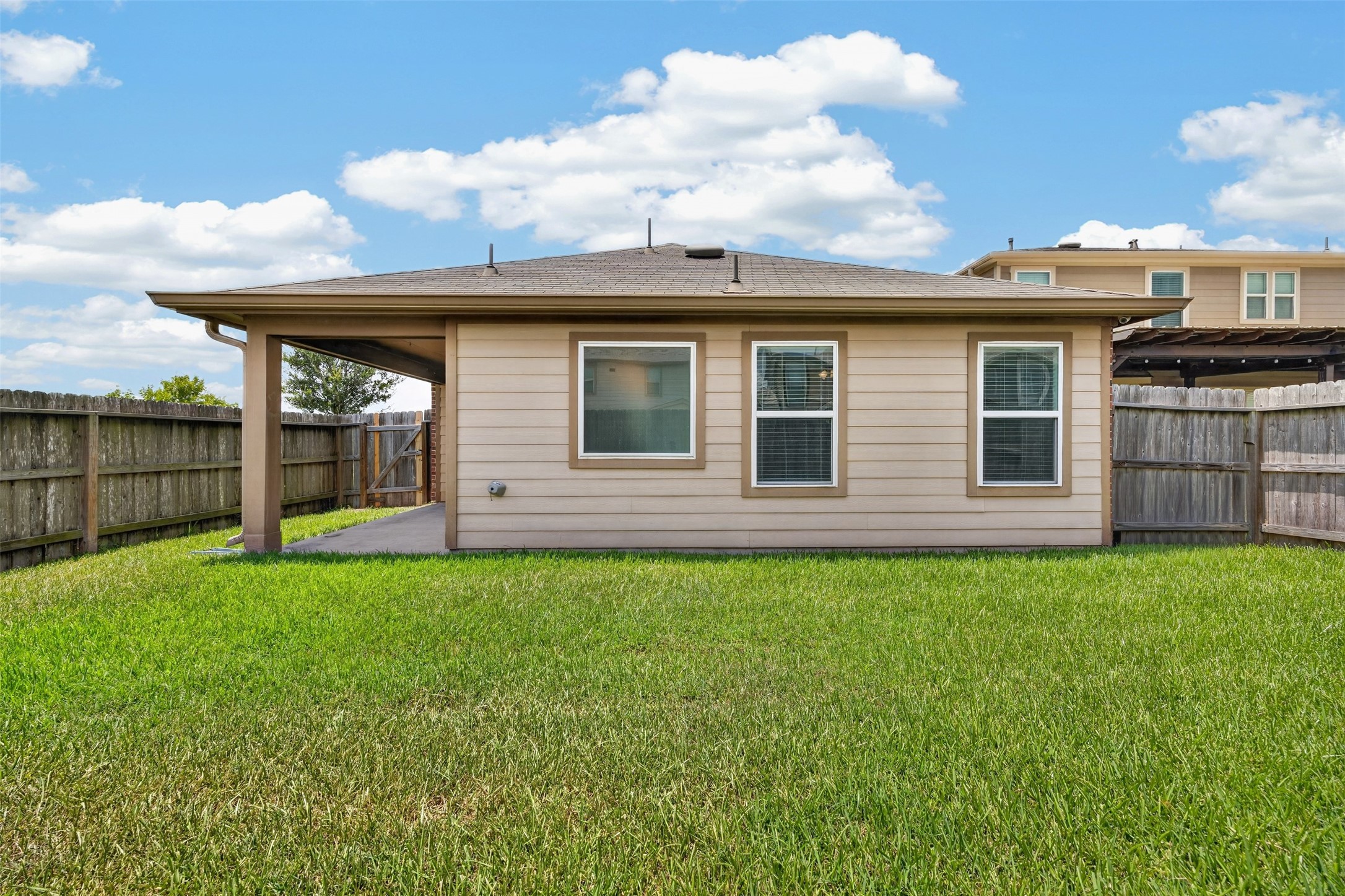 5202 Pine Forest Ridge Street Property Photo 37