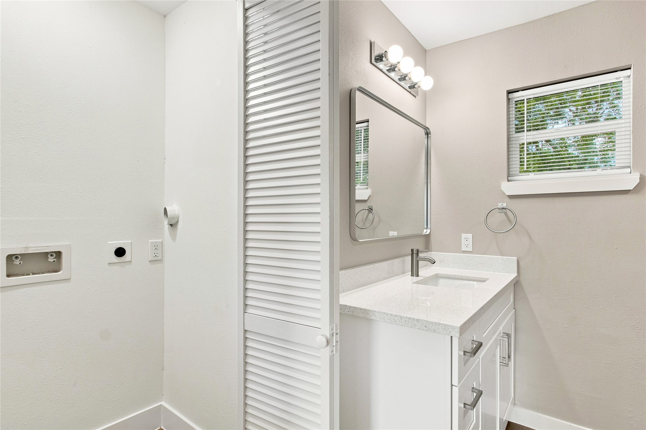 2803 S Houston Drive Property Photo 19