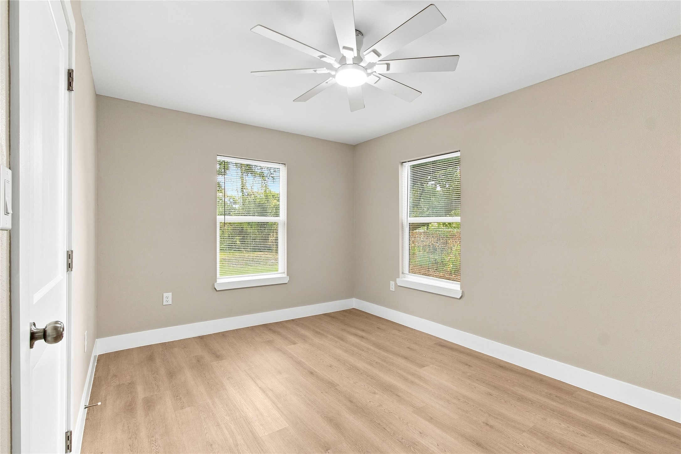 2803 S Houston Drive Property Photo 33