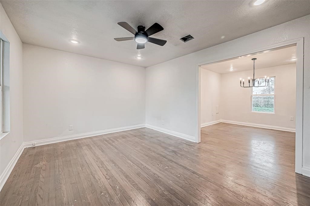 7010 S Hall Street Property Photo 6