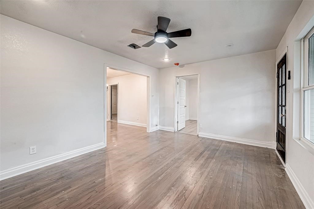 7010 S Hall Street Property Photo 7