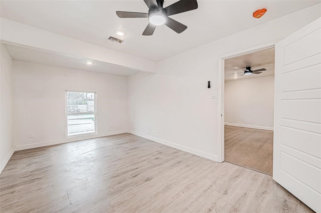 7010 S Hall Street Property Photo 10