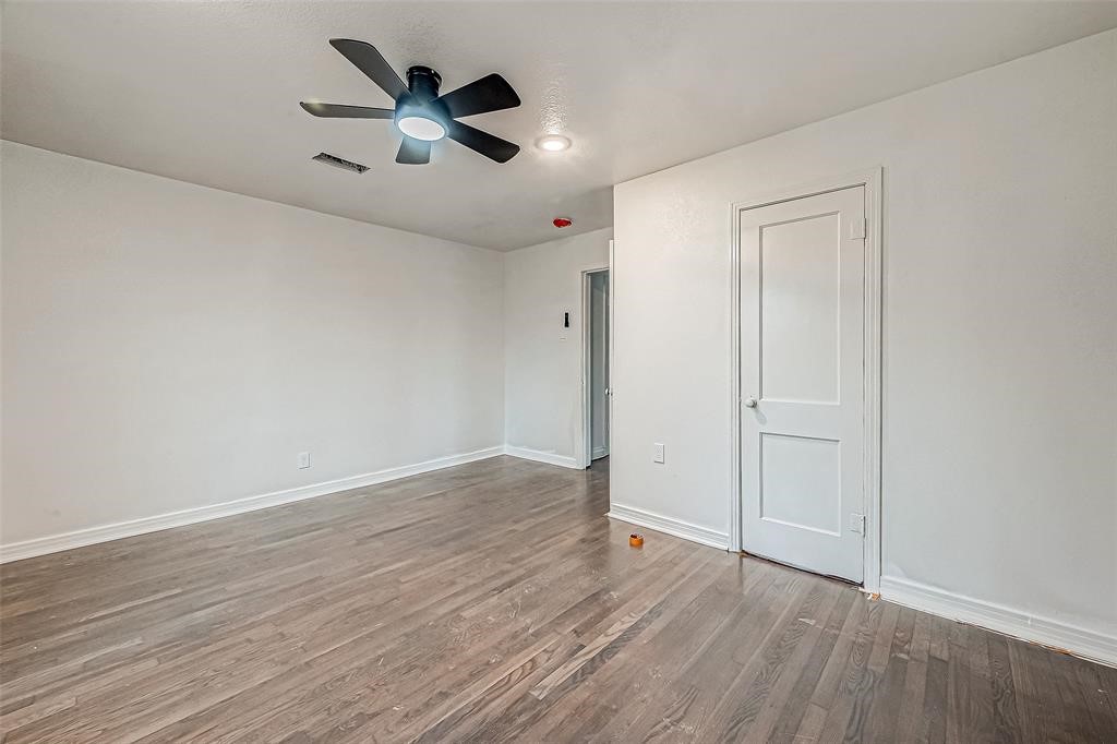 7010 S Hall Street Property Photo 29