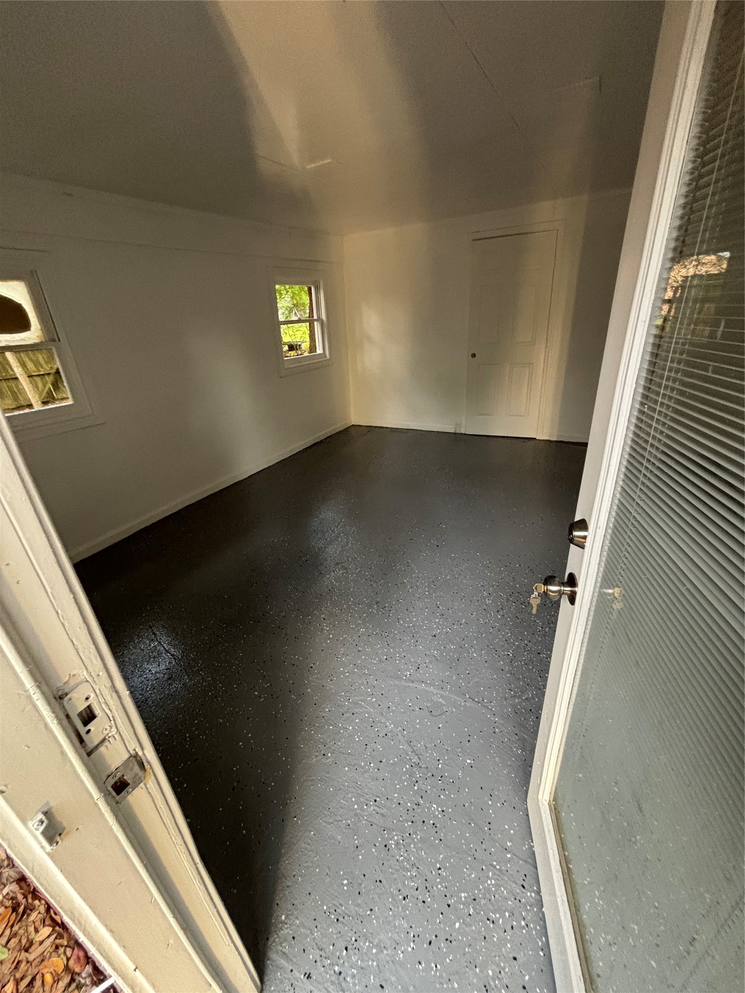 1195 Gunter Street Property Photo 12