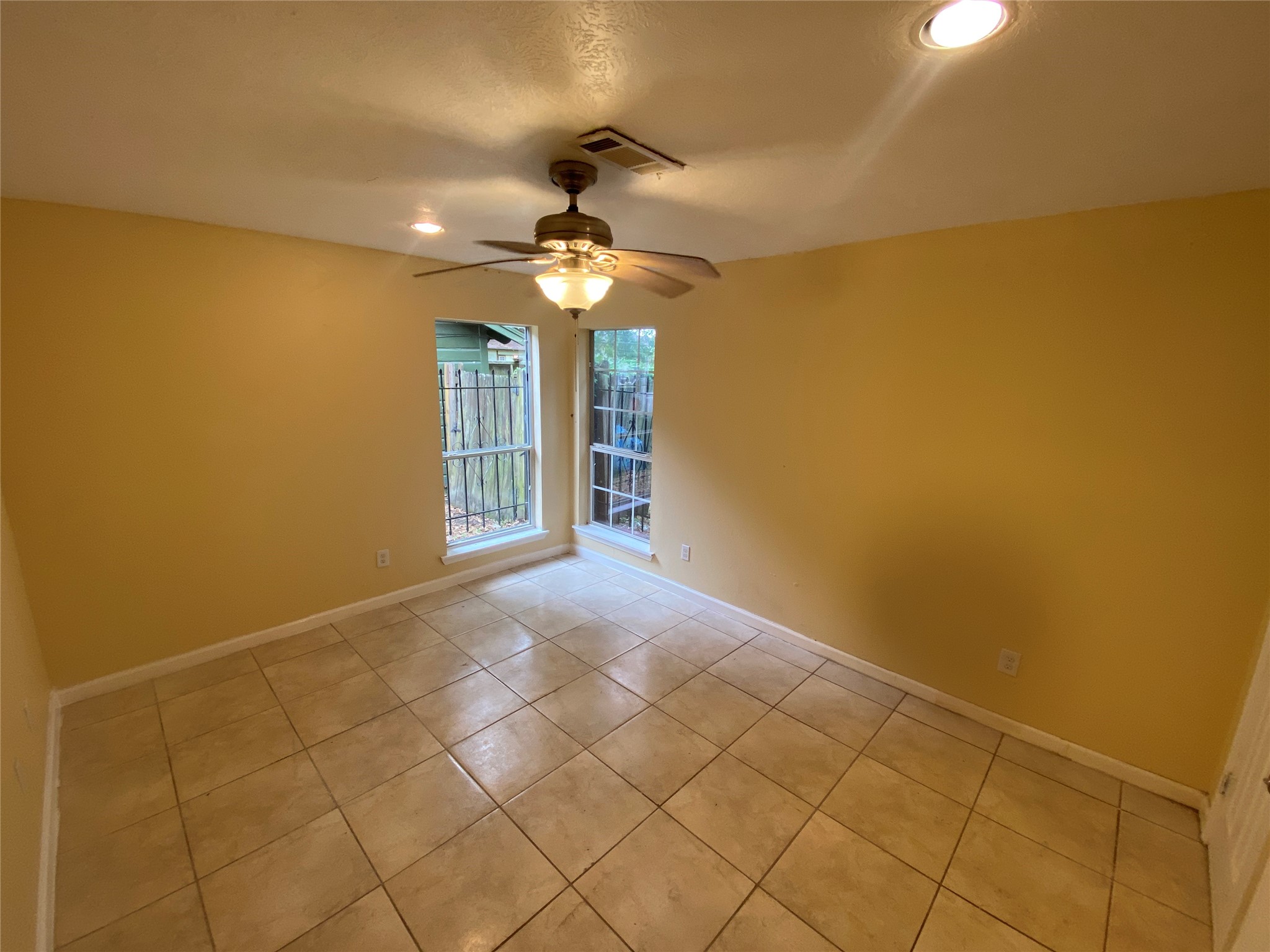 1195 Gunter Street Property Photo 23
