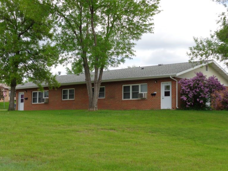 1043 Enterprise Ave Property Photo 2