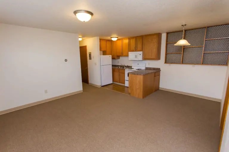 1043 Enterprise Ave Property Photo 4