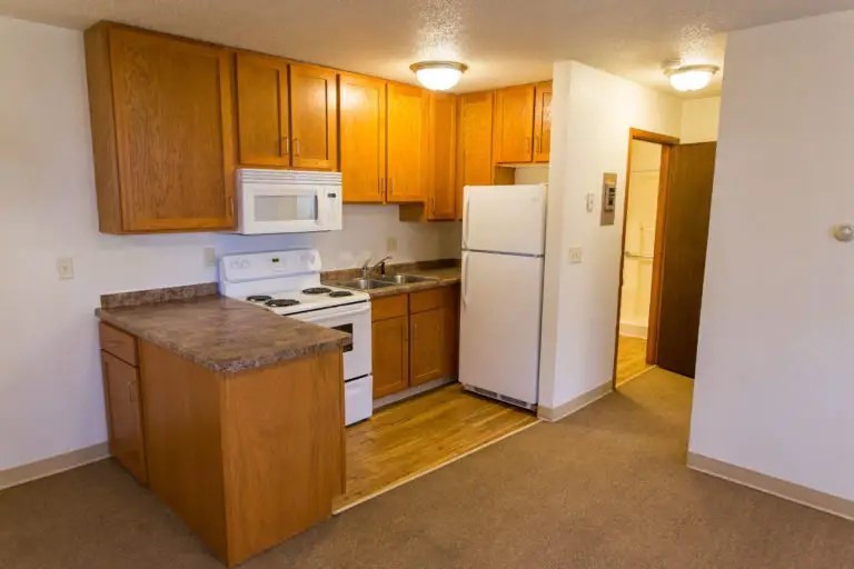 1043 Enterprise Ave Property Photo 5