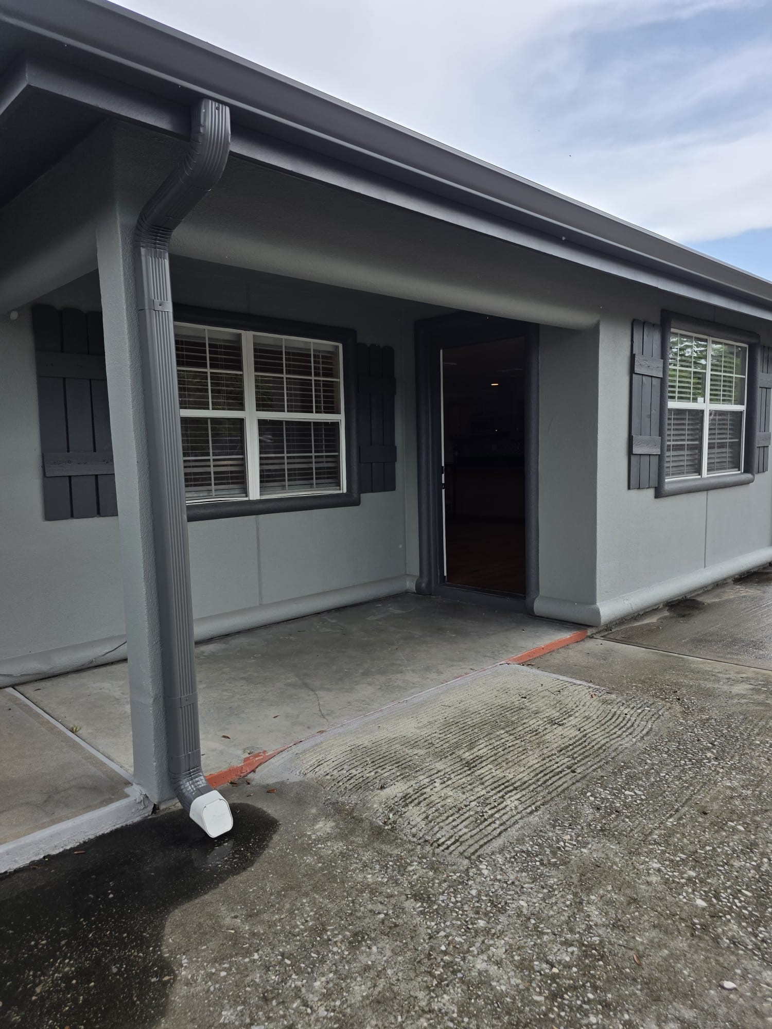 2098 Harland Drive Property Photo 2