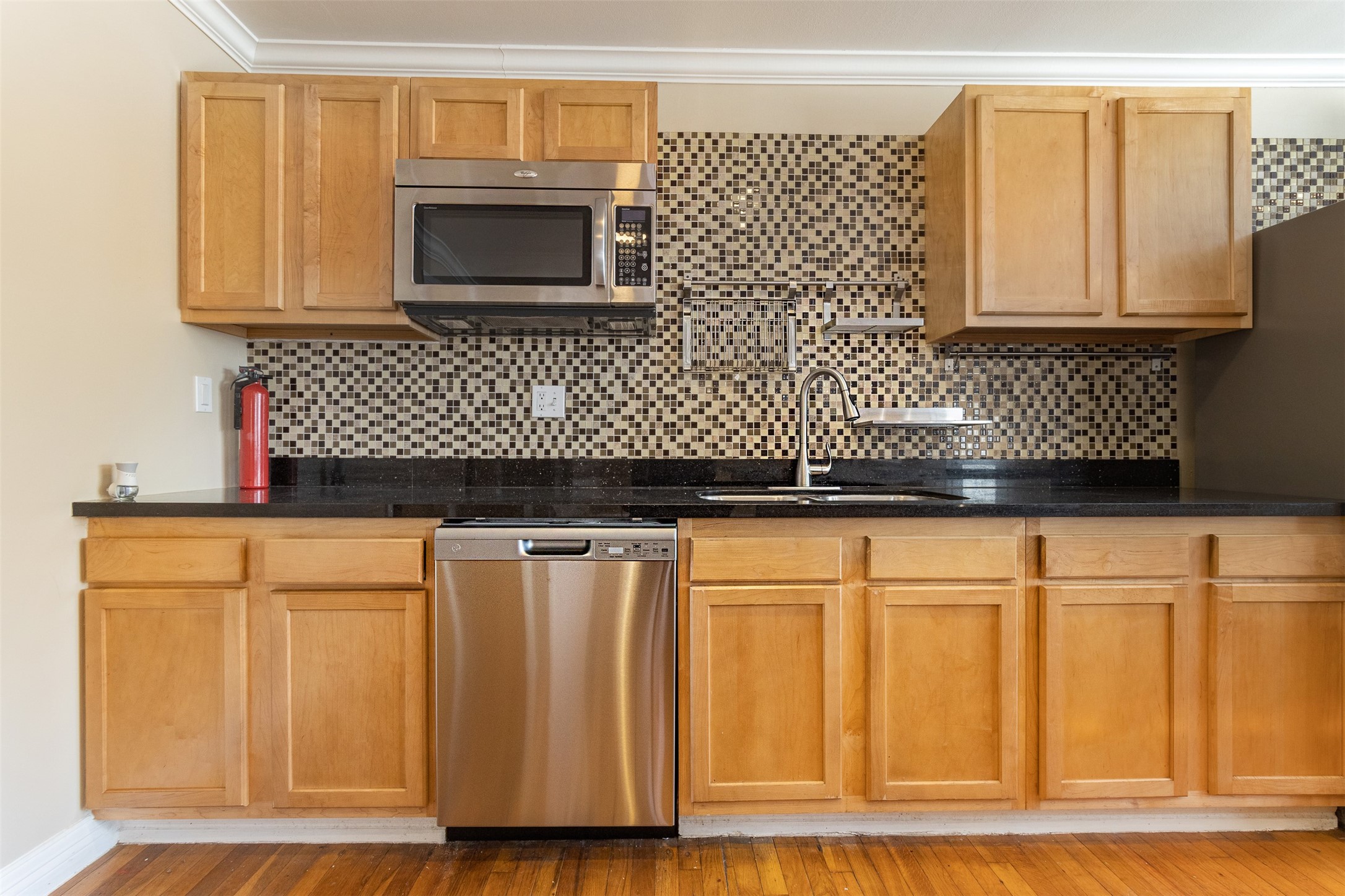 2098 Harland Drive Property Photo 11