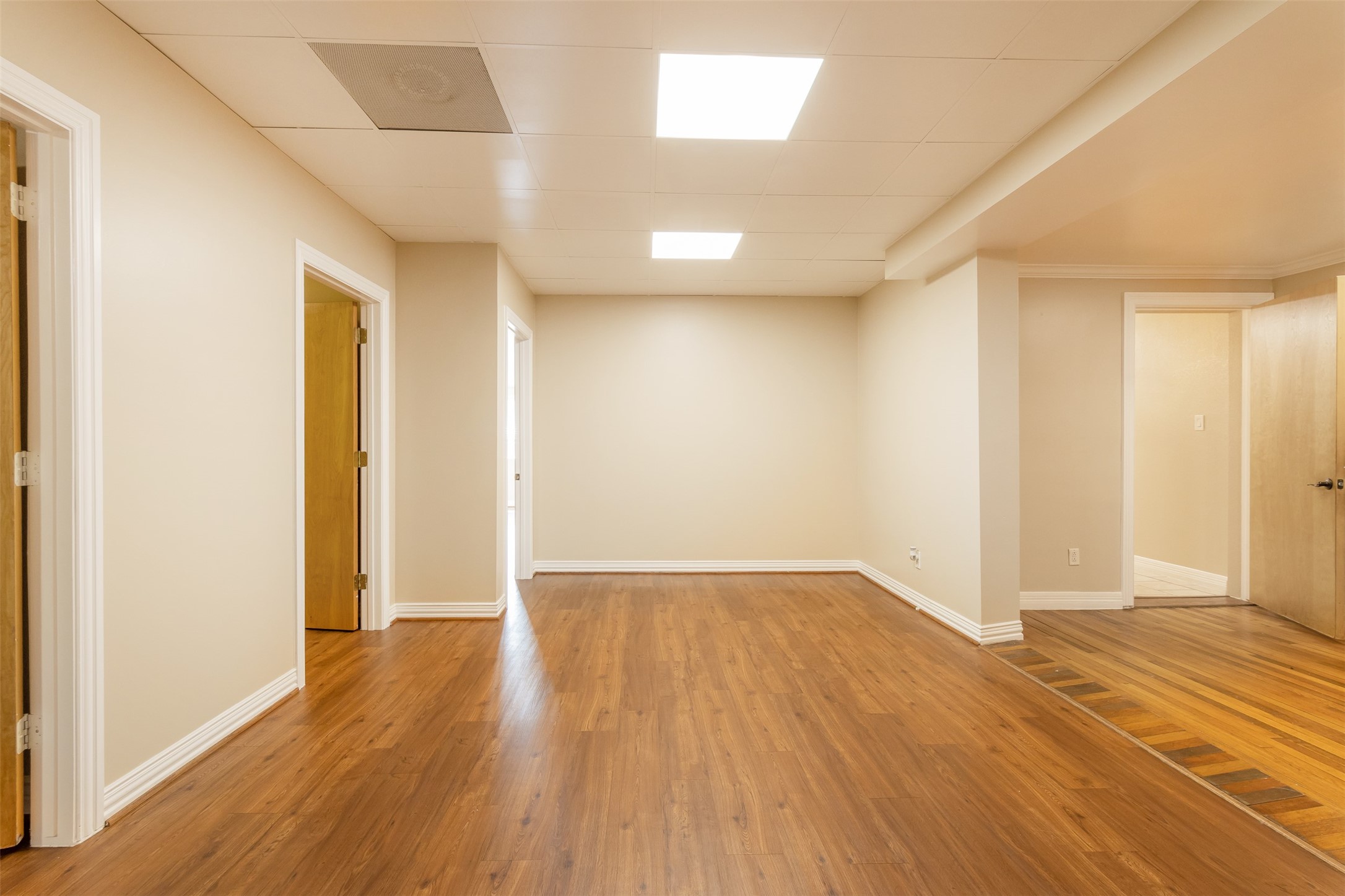 2098 Harland Drive Property Photo 16