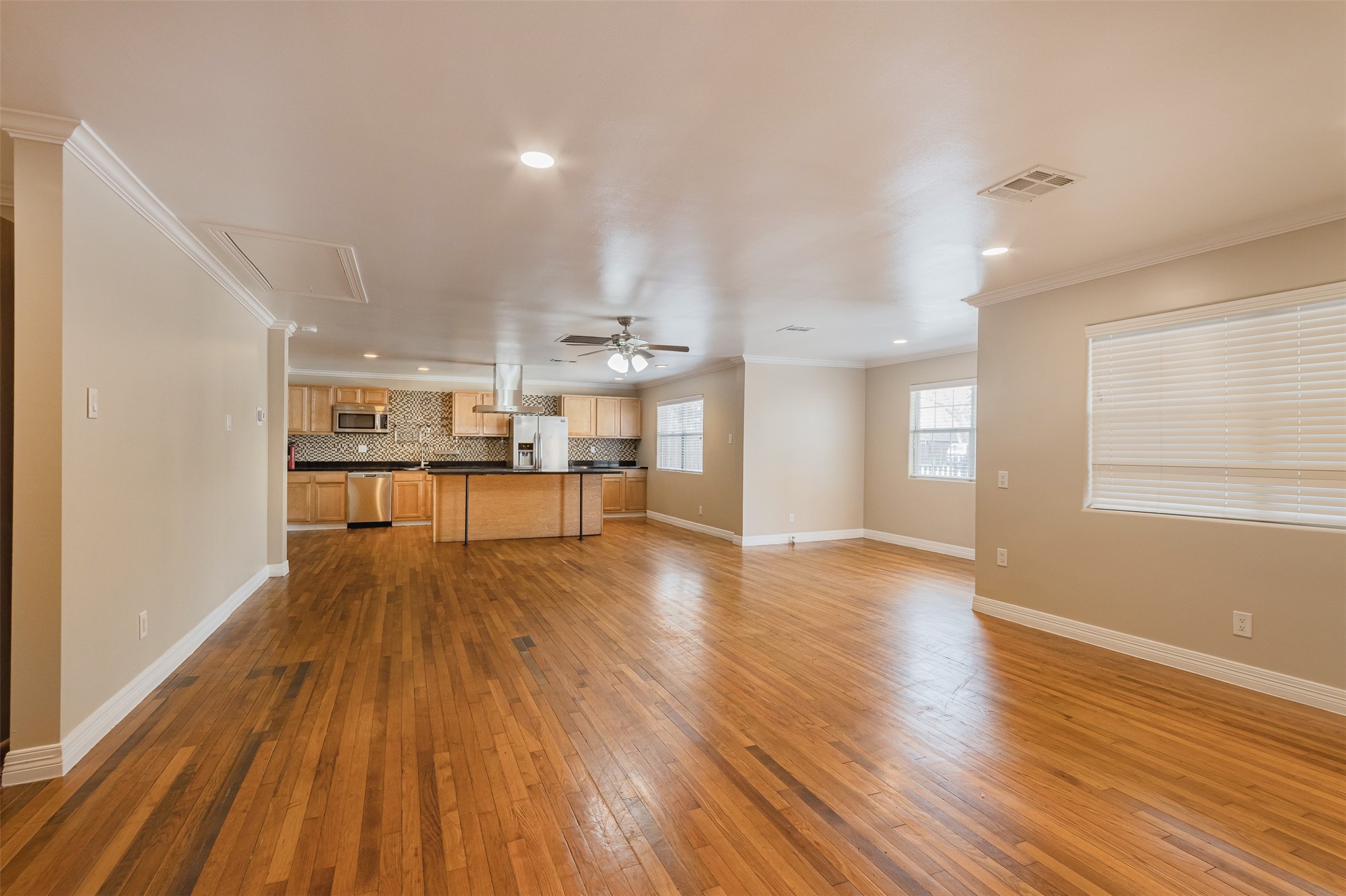 2098 Harland Drive Property Photo 23