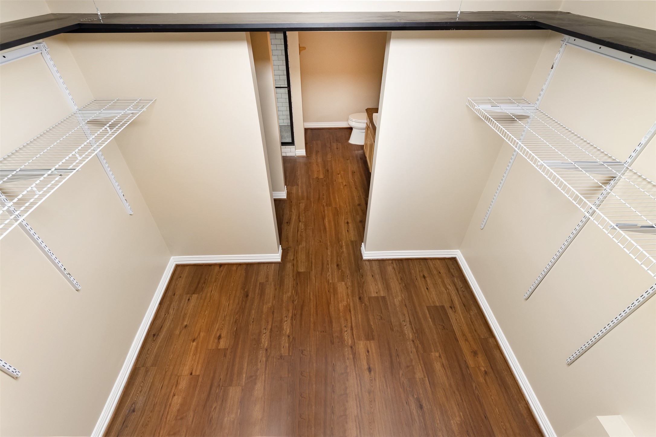 2098 Harland Drive Property Photo 34